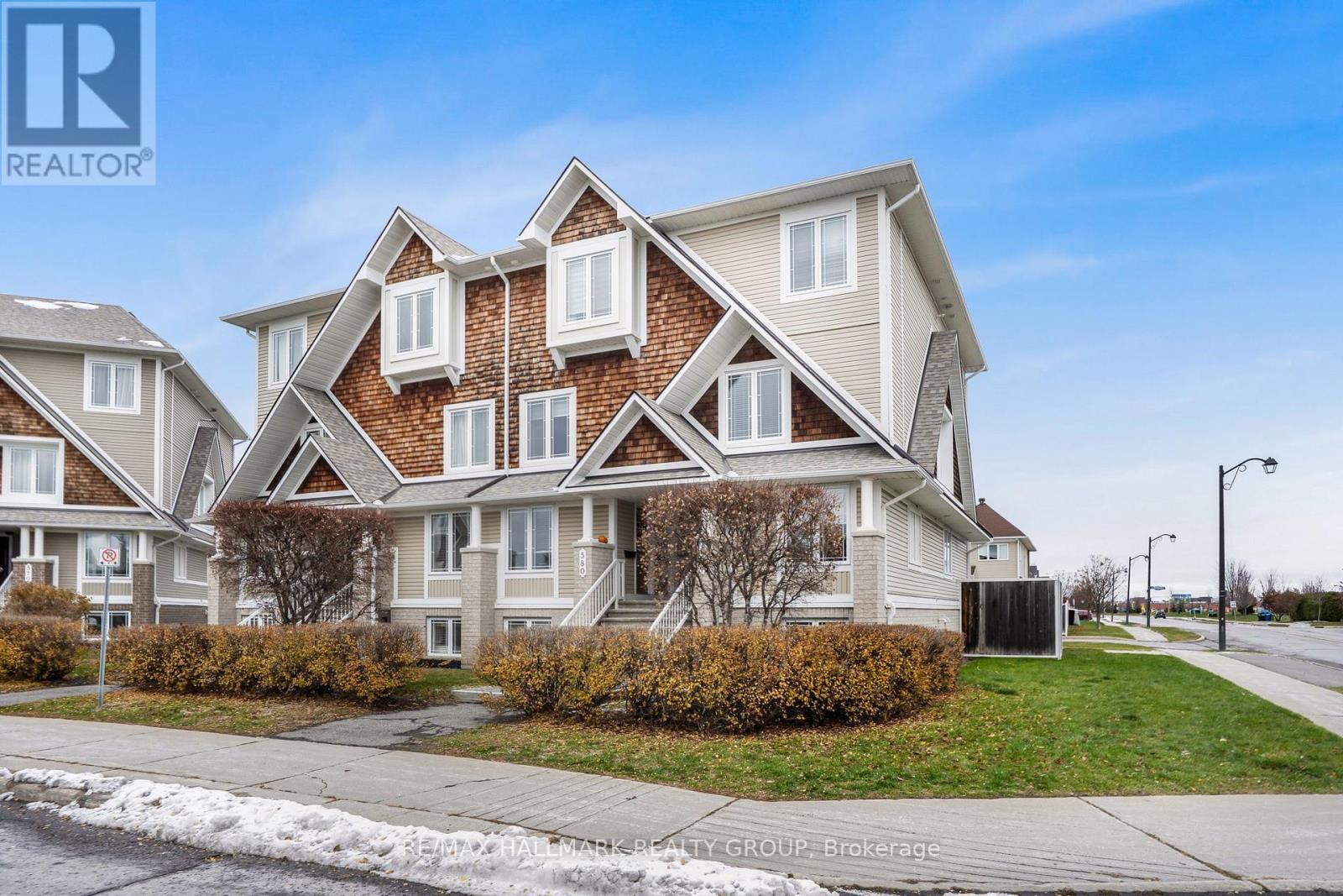 584 Lakeridge Drive, Ottawa, ON - Outdoor With Facade