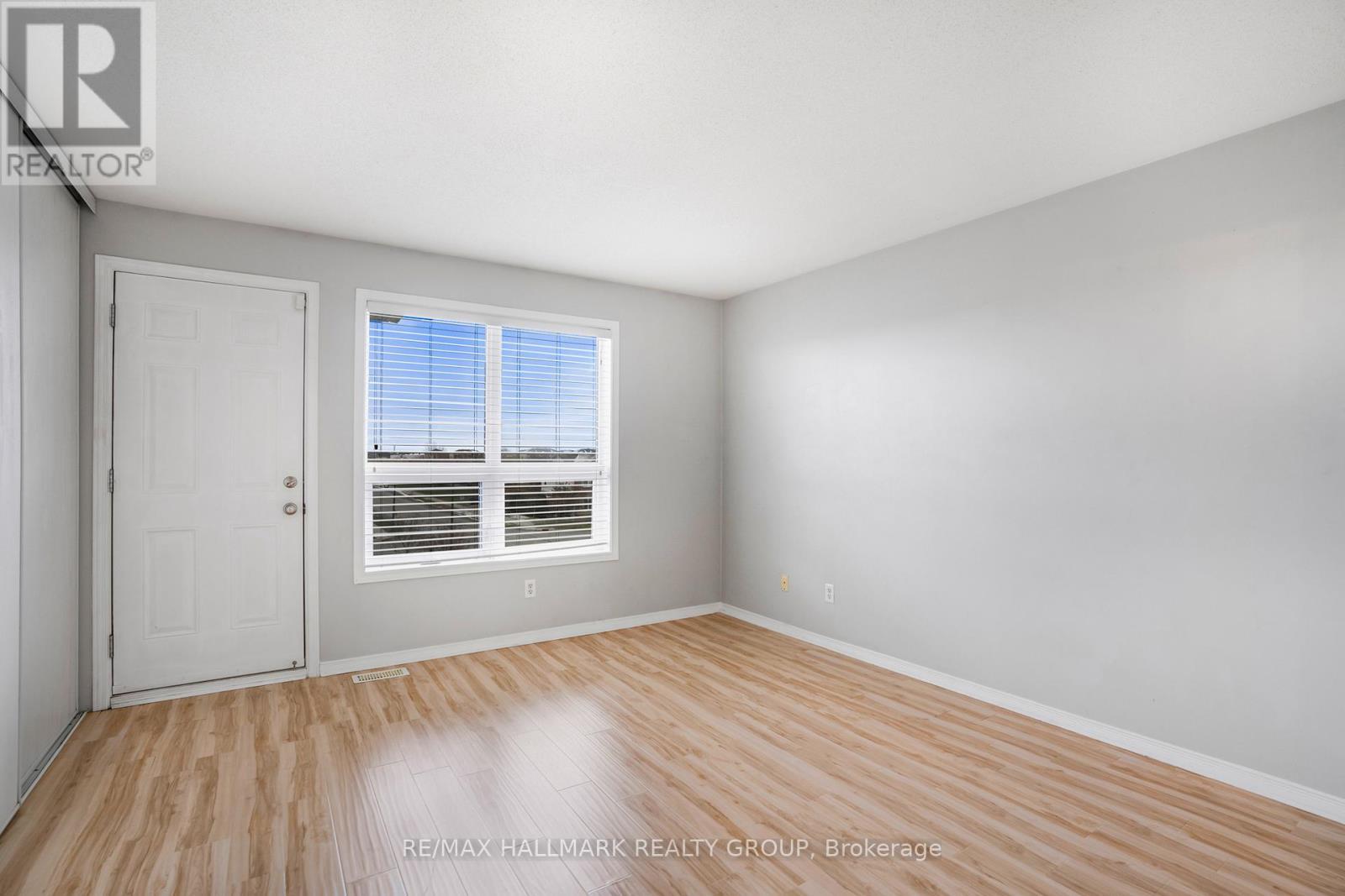 584 Lakeridge Drive, Ottawa, ON - Indoor Photo Showing Other Room