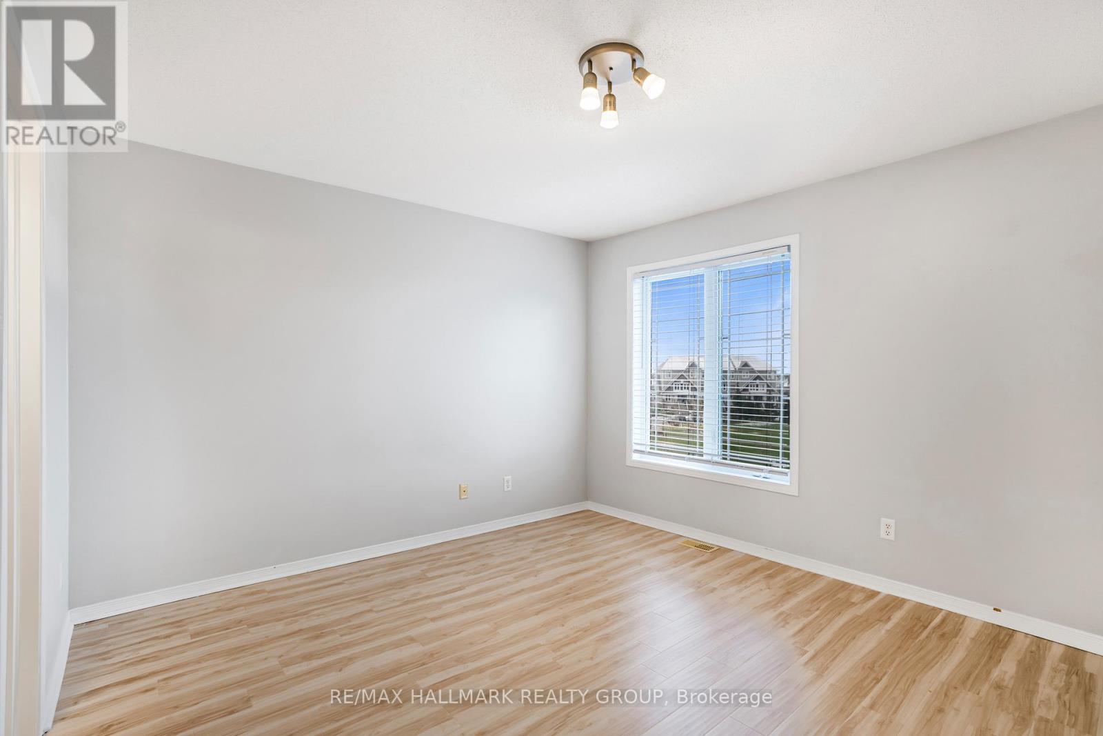 584 Lakeridge Drive, Ottawa, ON - Indoor Photo Showing Other Room