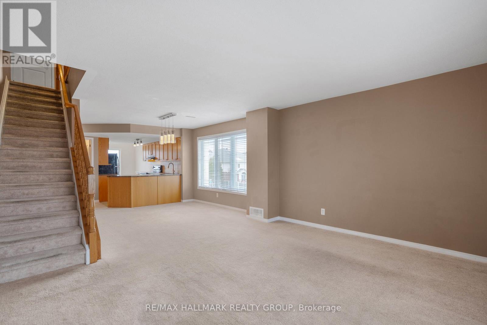 584 Lakeridge Drive, Ottawa, ON - Indoor Photo Showing Other Room