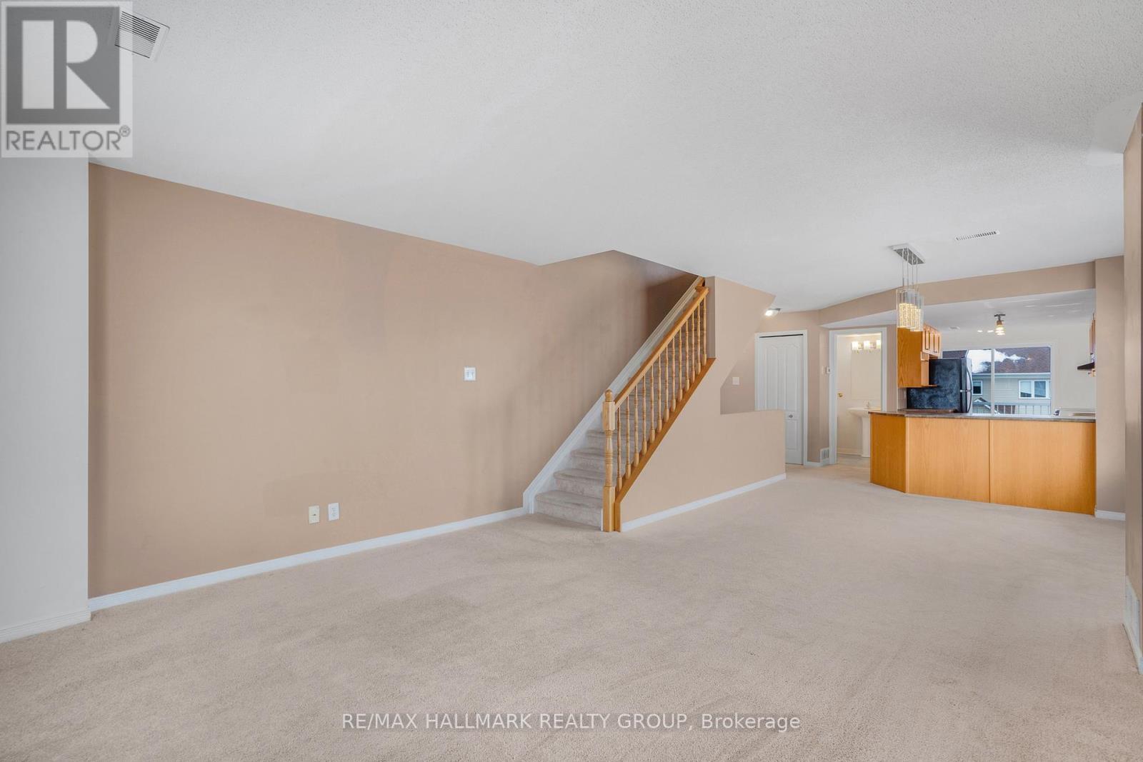 584 Lakeridge Drive, Ottawa, ON - Indoor Photo Showing Other Room