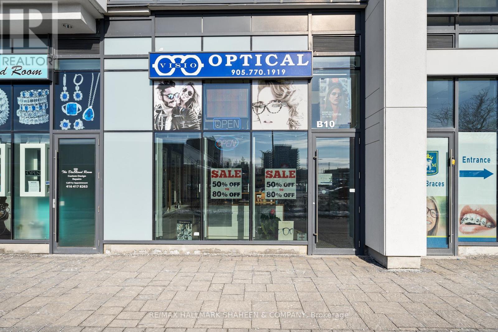 B10 - 9610 Yonge Street, Richmond Hill, ON