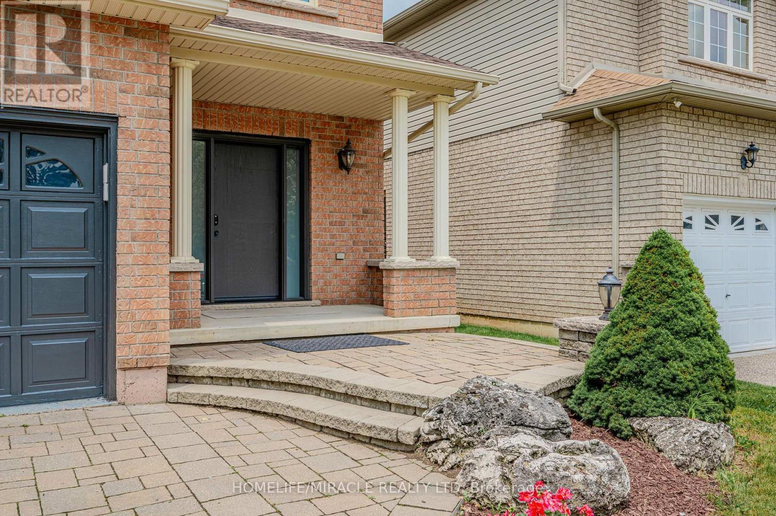 80 Meadowbank Drive, Hamilton, ON - Outdoor