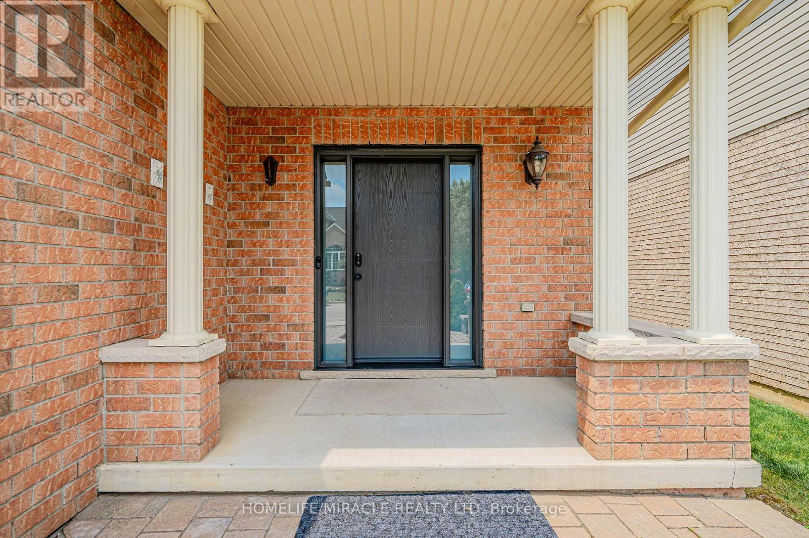 80 Meadowbank Drive, Hamilton, ON - Outdoor With Exterior