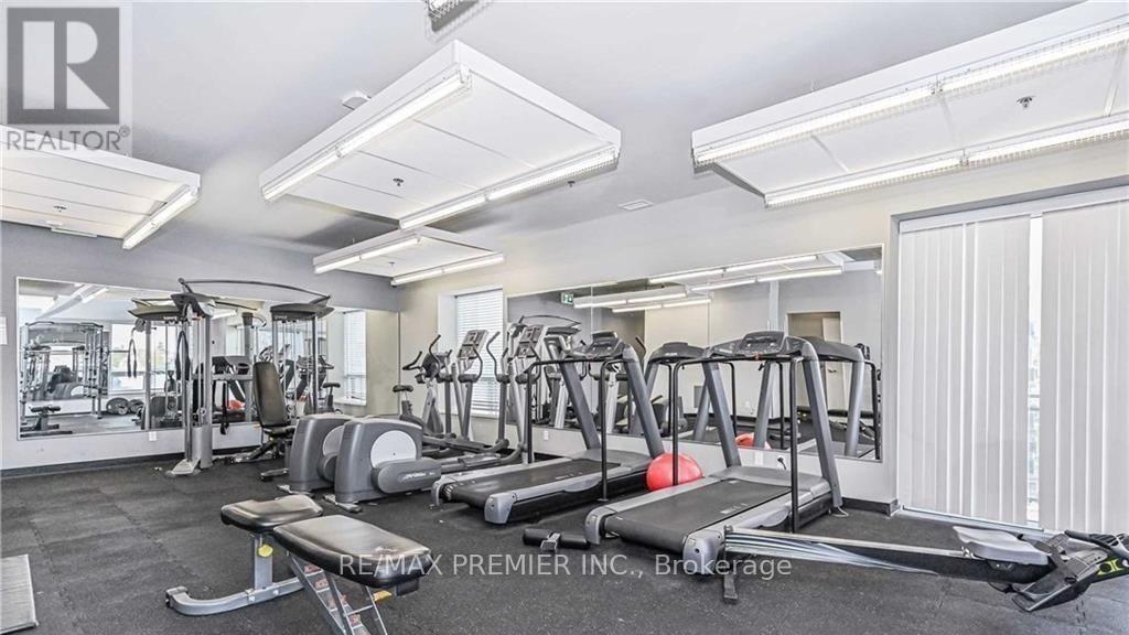 1310 - 318 Spruce Street, Waterloo, ON - Indoor Photo Showing Gym Room