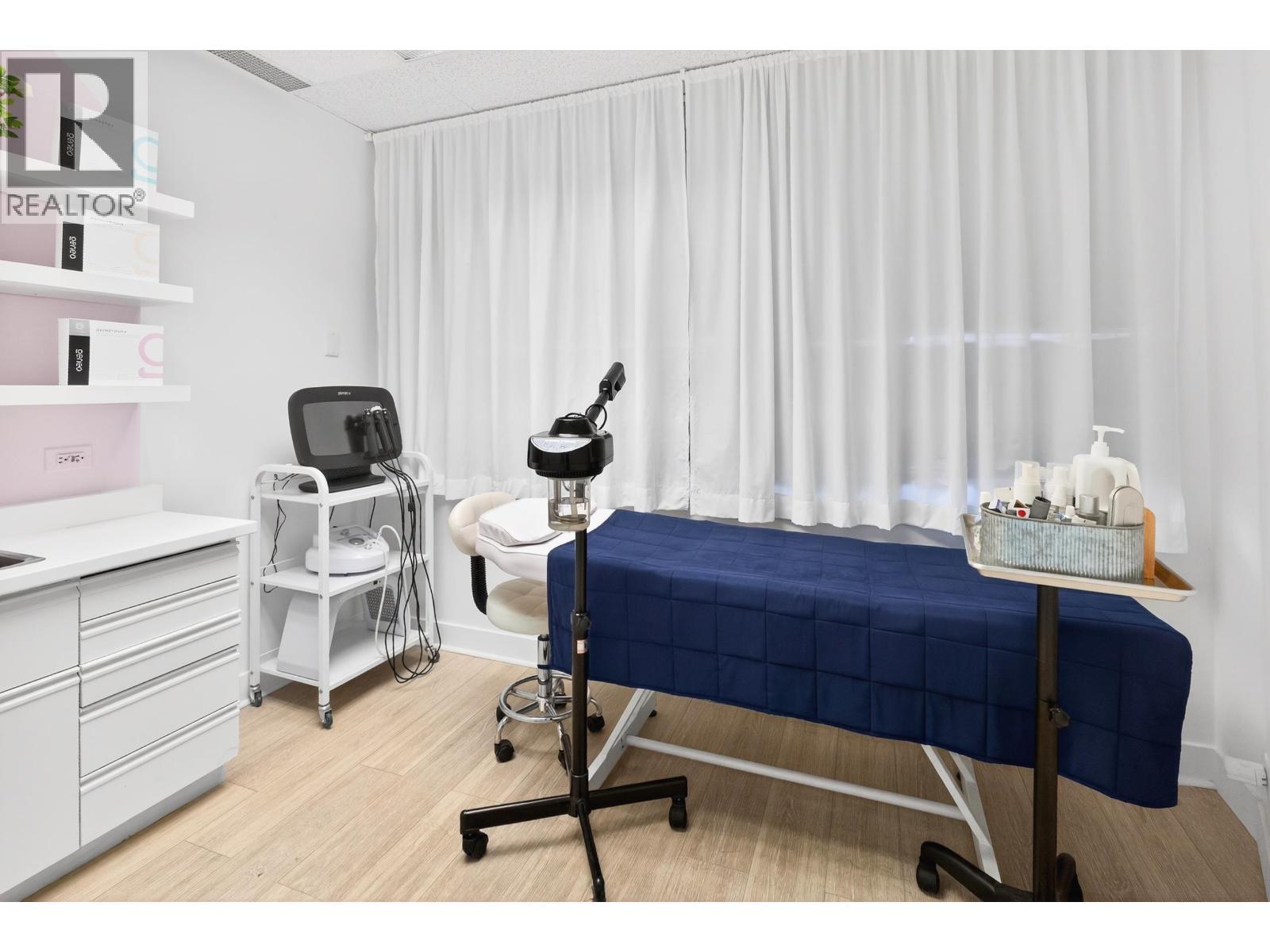 12085 Confidential, North Vancouver, BC