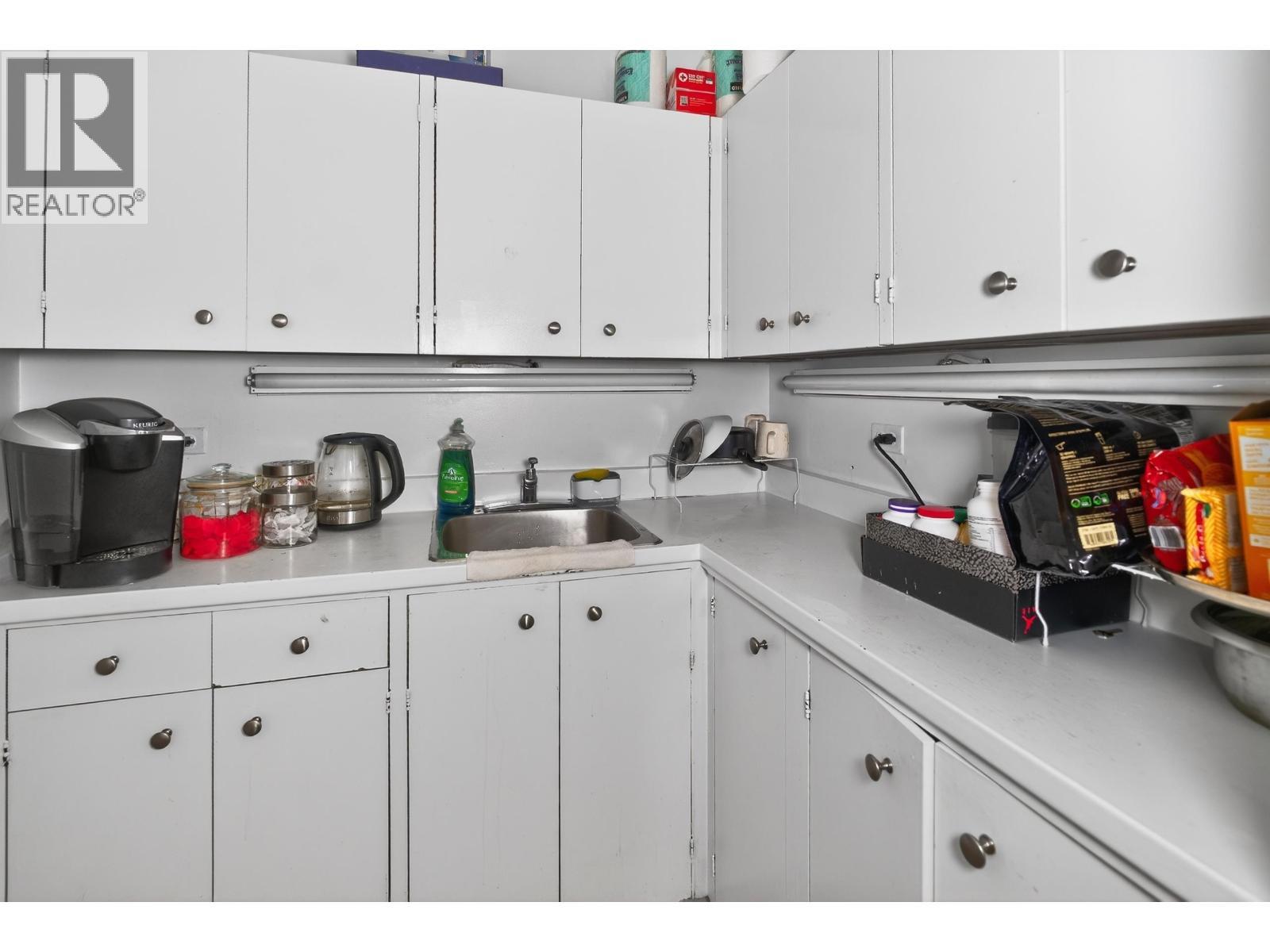 12085 Confidential, North Vancouver, BC