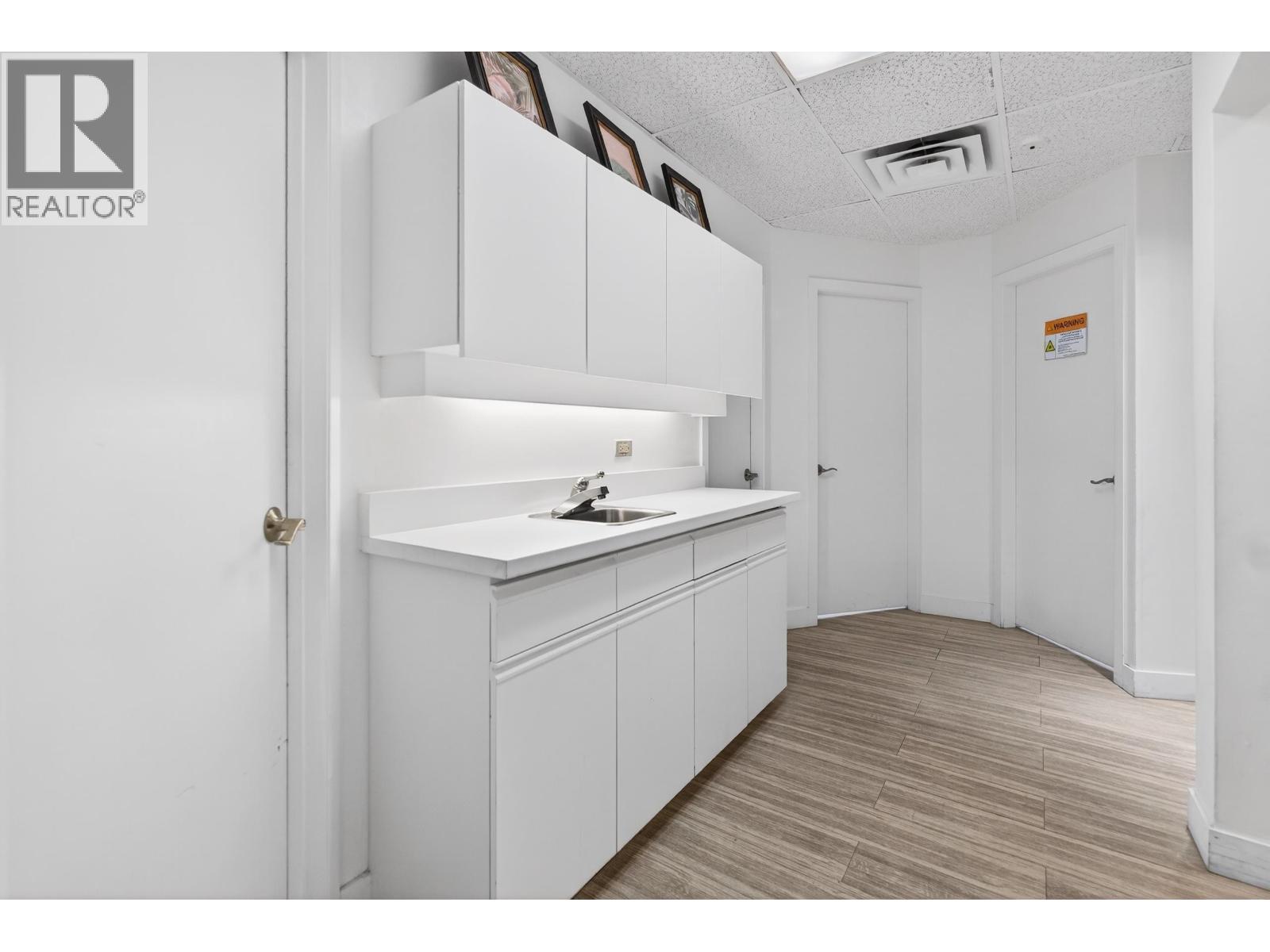 12085 Confidential, North Vancouver, BC