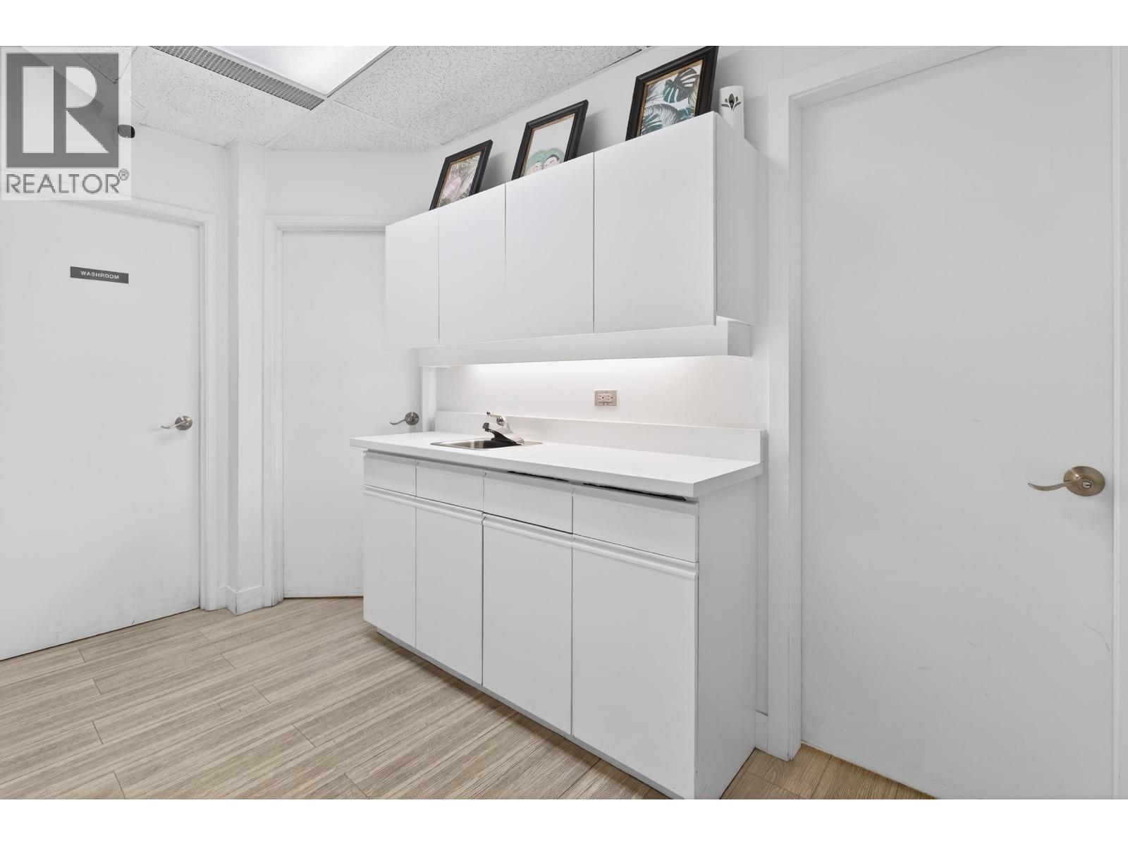 12085 Confidential, North Vancouver, BC