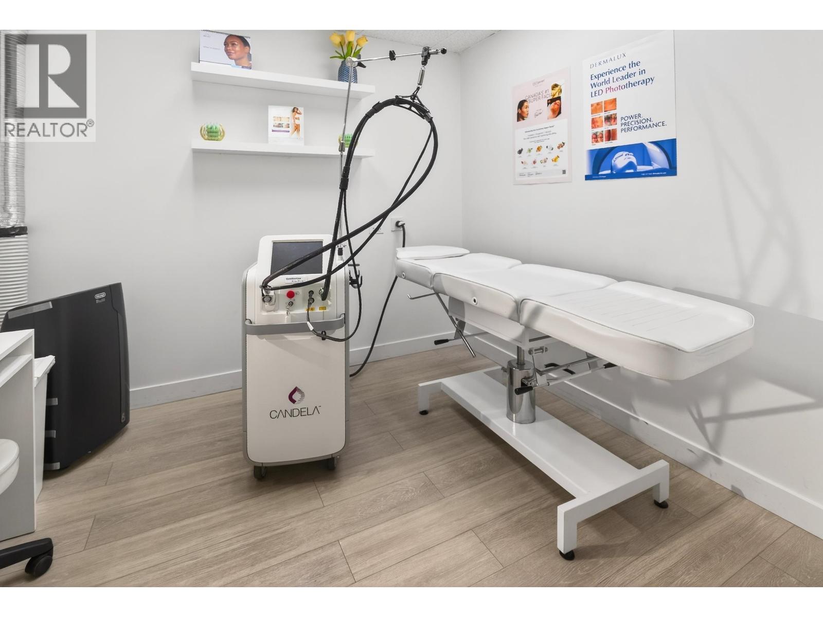 12085 Confidential, North Vancouver, BC