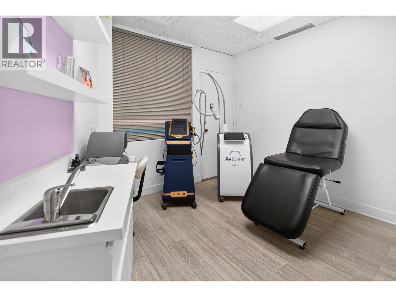 12085 Confidential, North Vancouver, BC