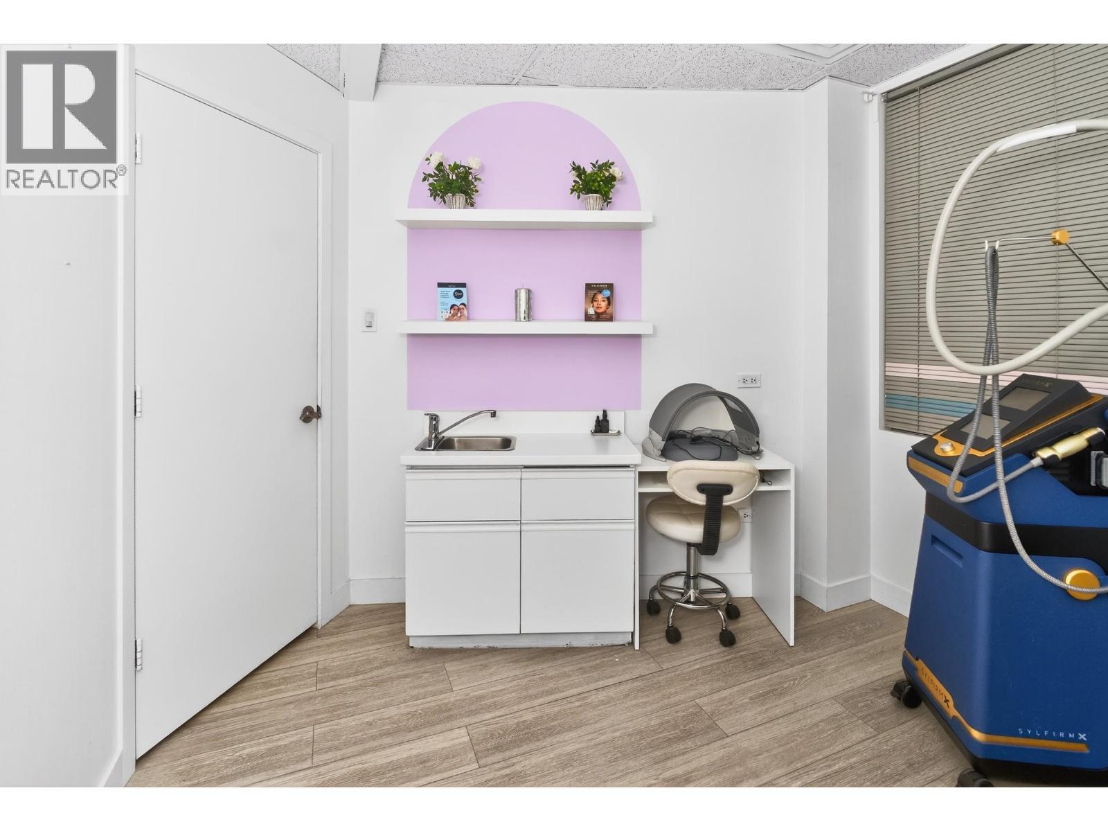 12085 Confidential, North Vancouver, BC