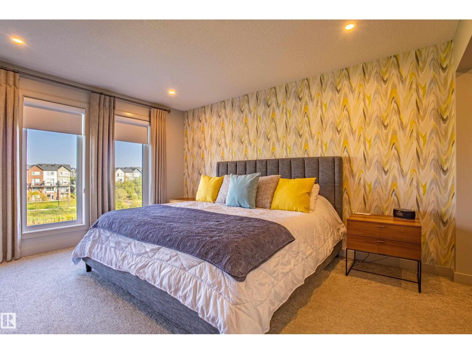 6013 Naden Ld Nw, Edmonton, AB - Indoor Photo Showing Bedroom