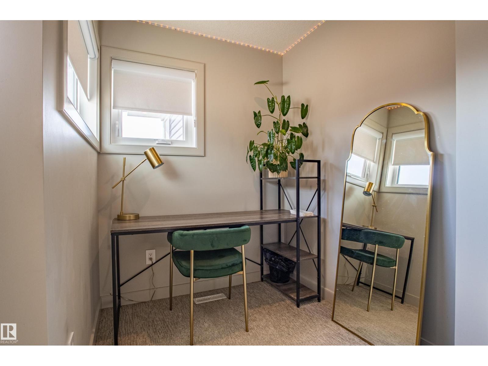 6013 Naden Ld Nw, Edmonton, AB - Indoor Photo Showing Other Room