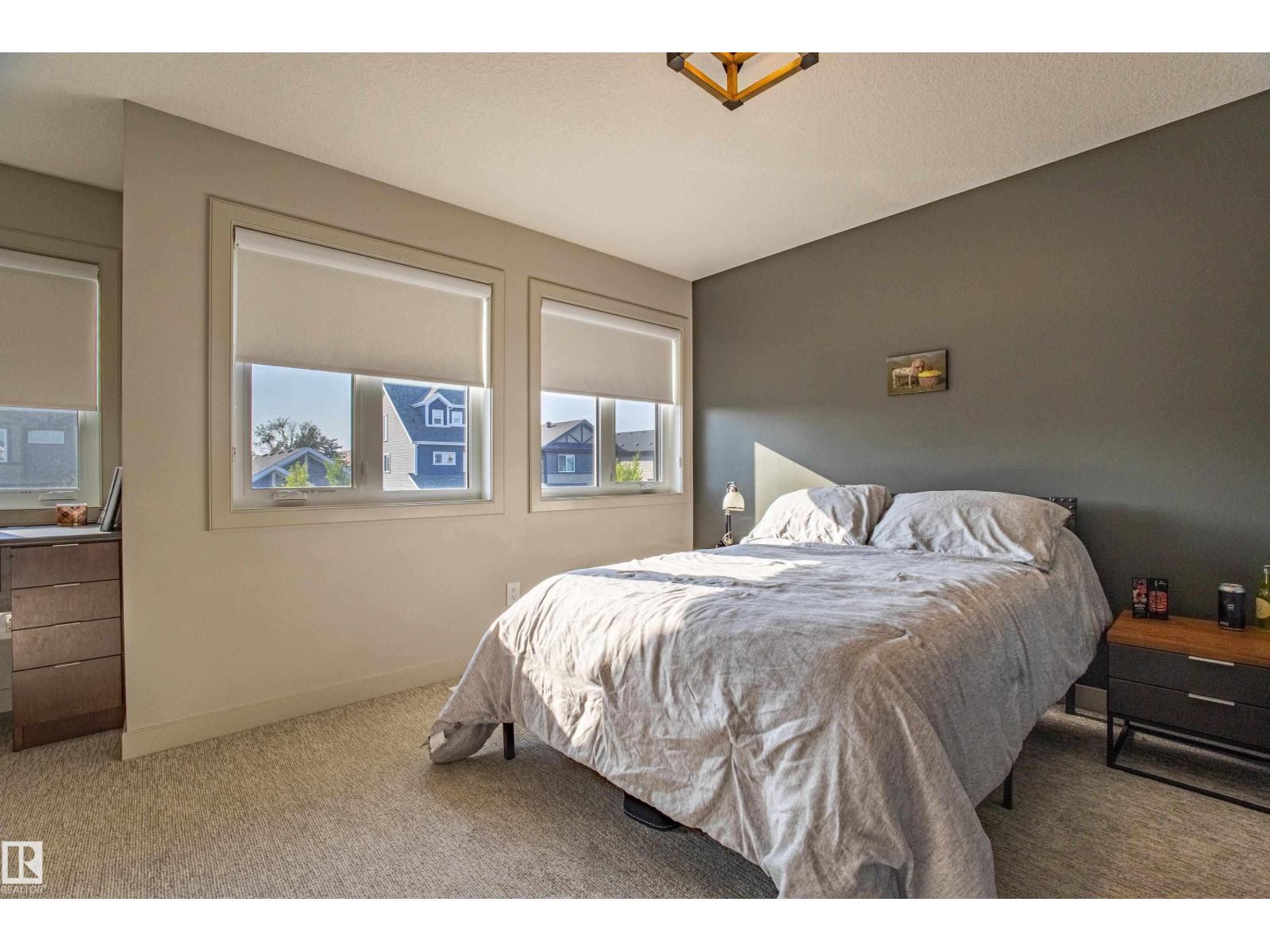 6013 Naden Ld Nw, Edmonton, AB - Indoor Photo Showing Bedroom
