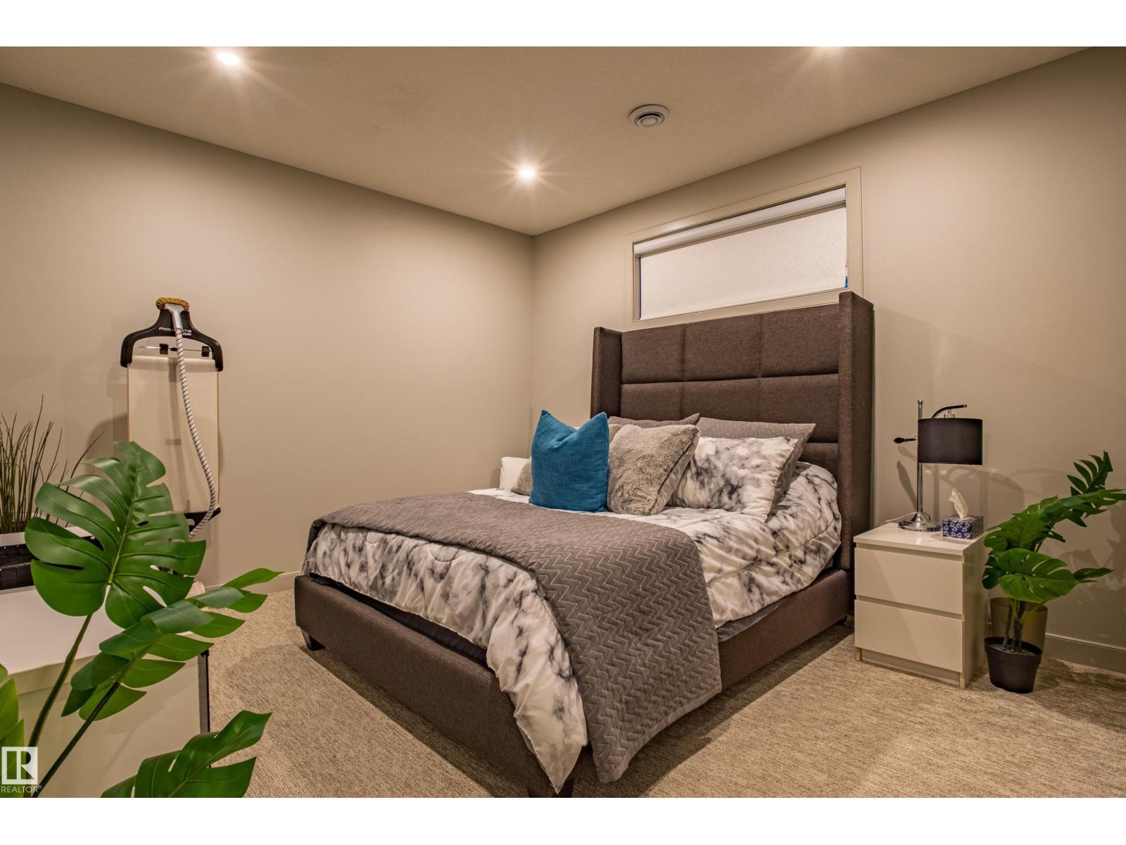 6013 Naden Ld Nw, Edmonton, AB - Indoor Photo Showing Bedroom