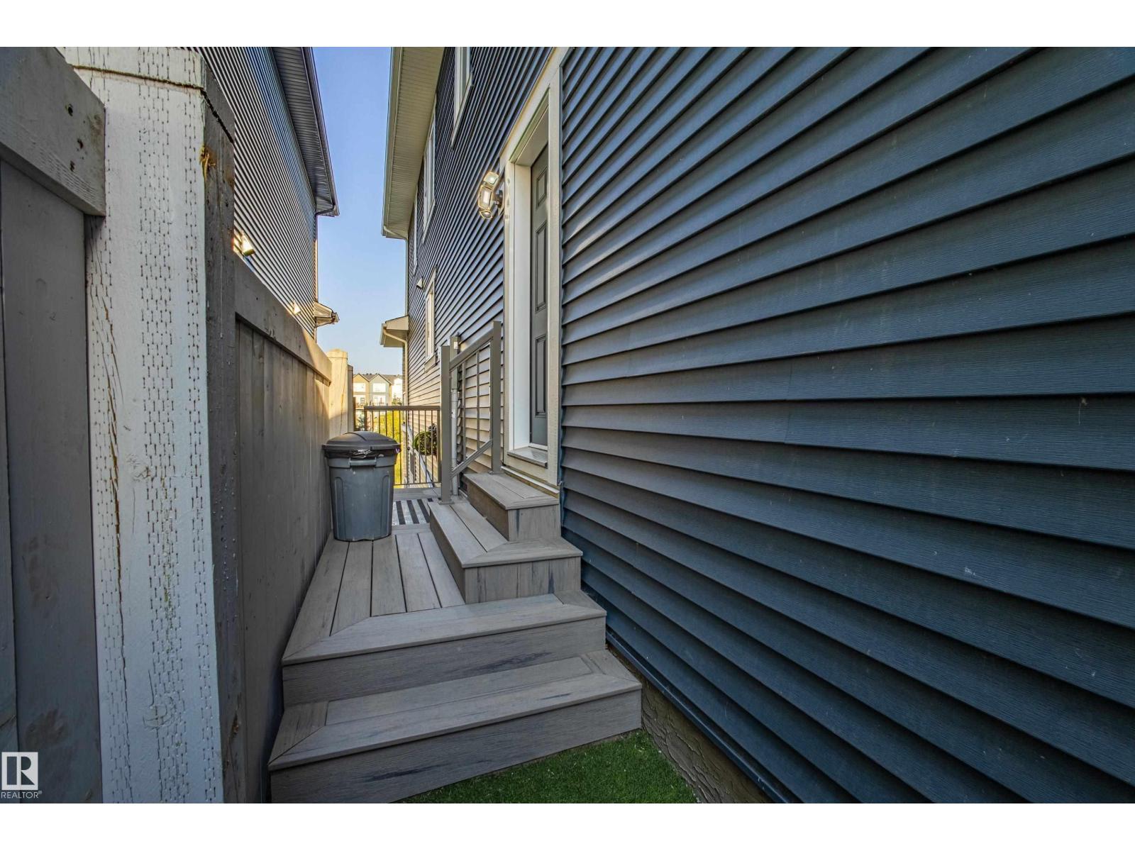 6013 Naden Ld Nw, Edmonton, AB - Outdoor With Exterior