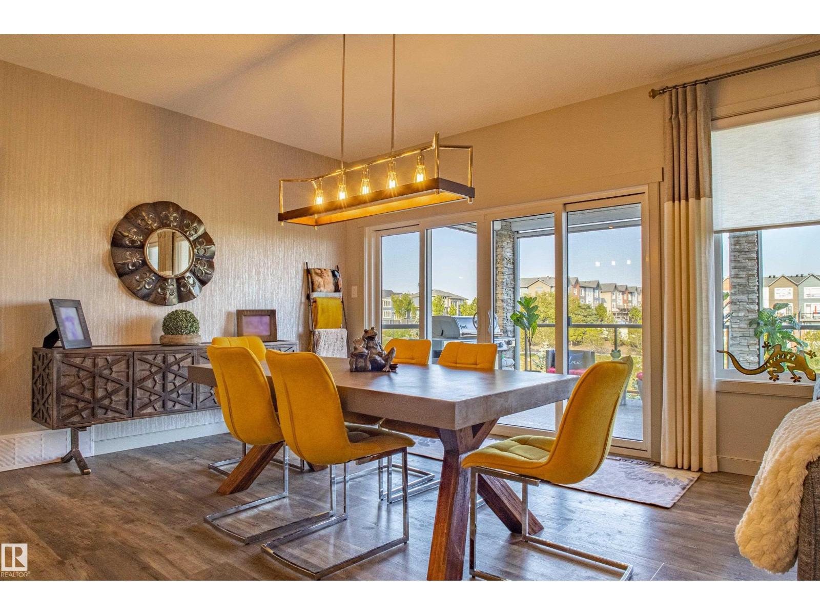 6013 Naden Ld Nw, Edmonton, AB - Indoor Photo Showing Dining Room