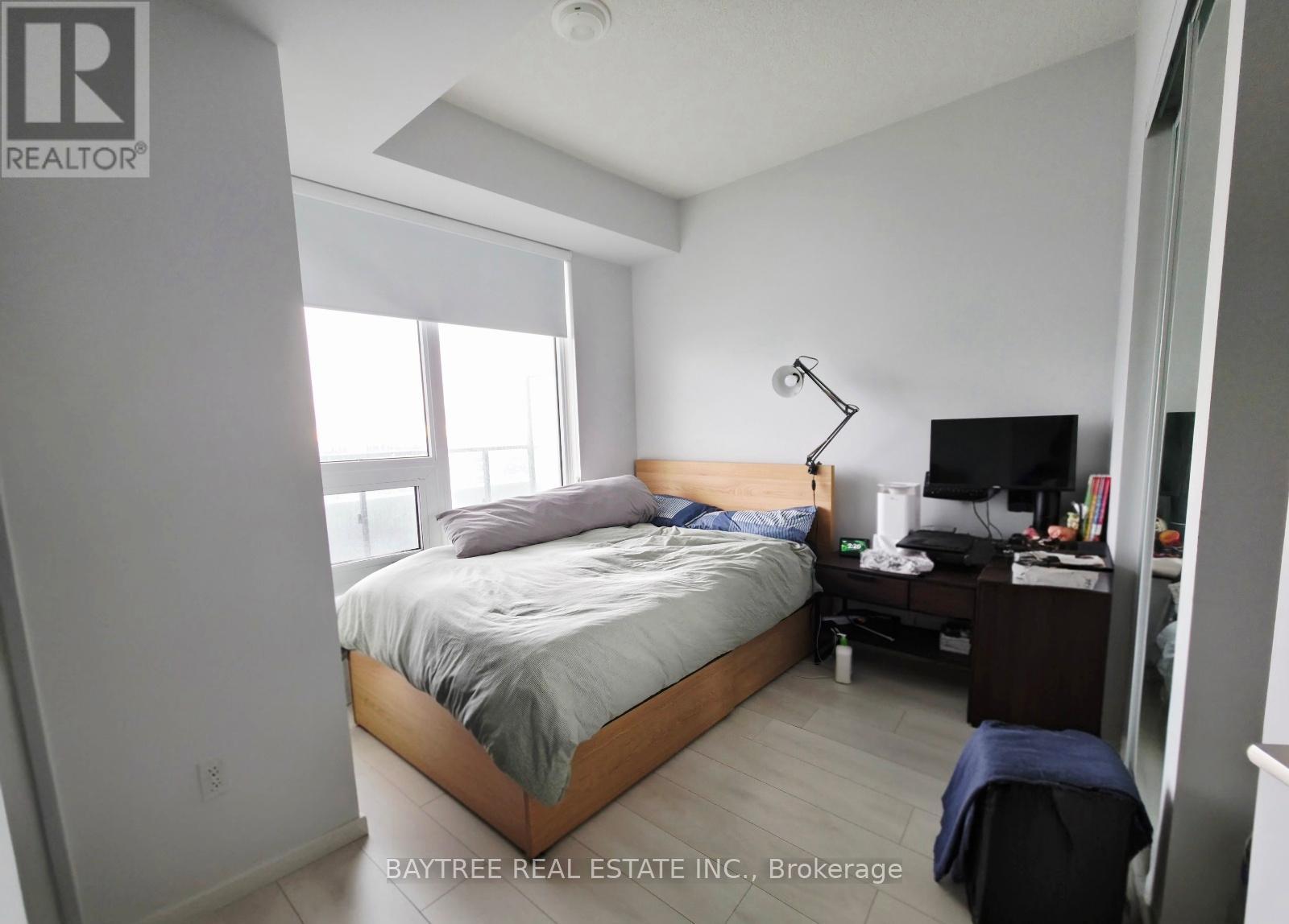5007 - 2221 Yonge Street, Toronto, ON - Indoor Photo Showing Bedroom