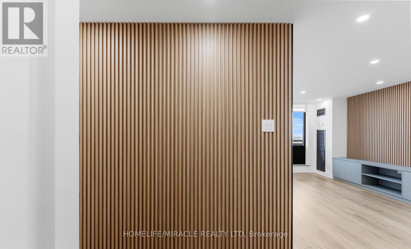 2605 - 18 Knightsbridge Road, Brampton, ON - Indoor Photo Showing Other Room