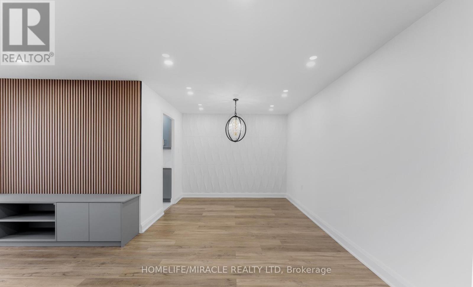 2605 - 18 Knightsbridge Road, Brampton, ON - Indoor Photo Showing Other Room