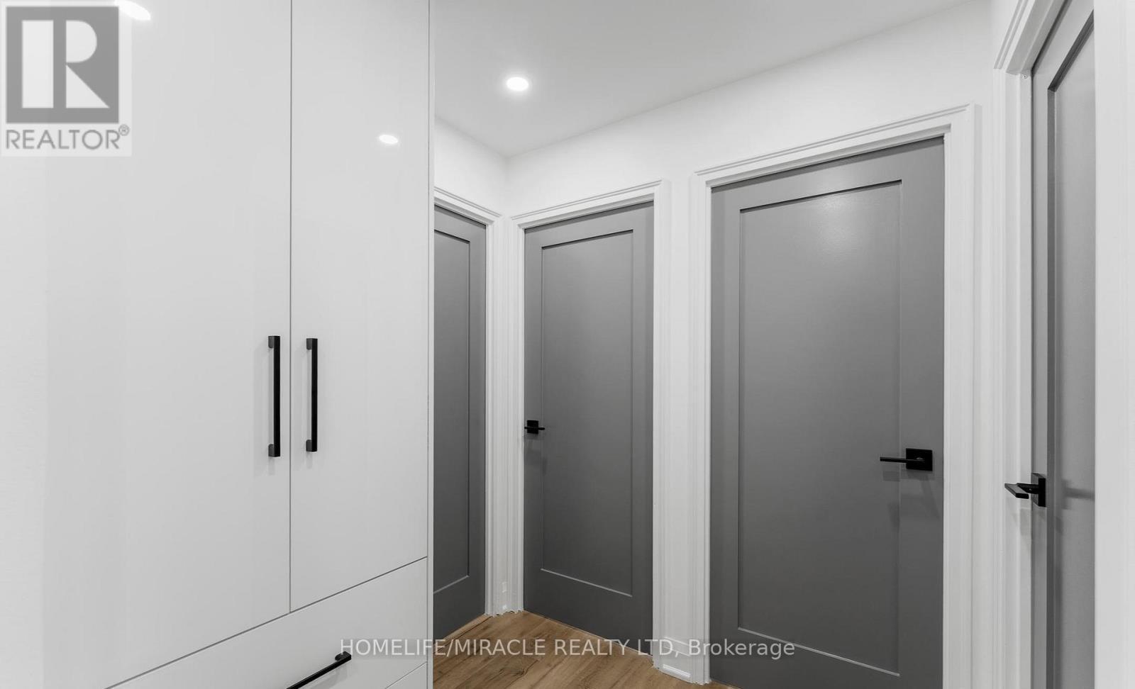 2605 - 18 Knightsbridge Road, Brampton, ON - Indoor Photo Showing Other Room