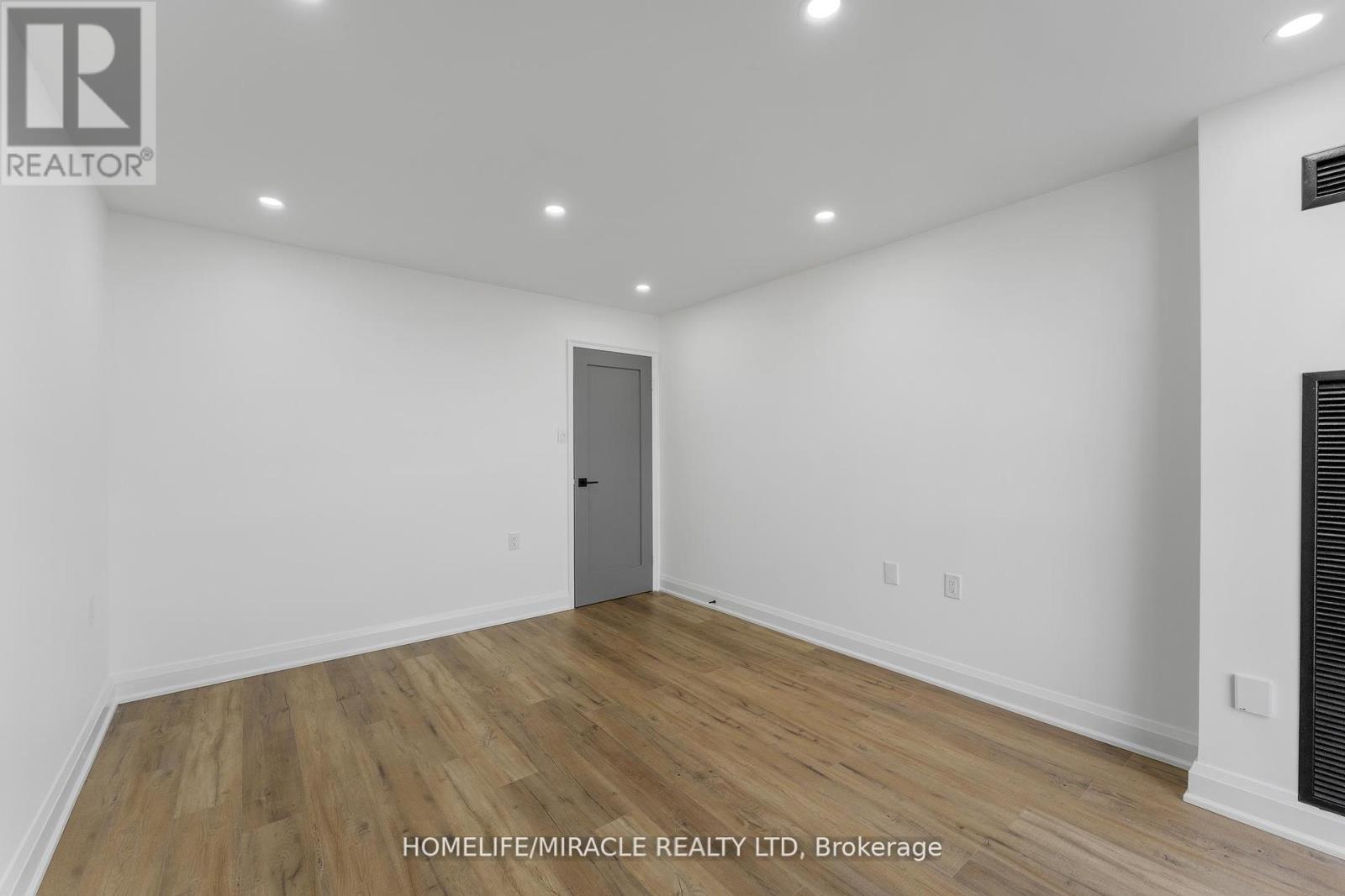 2605 - 18 Knightsbridge Road, Brampton, ON - Indoor Photo Showing Other Room