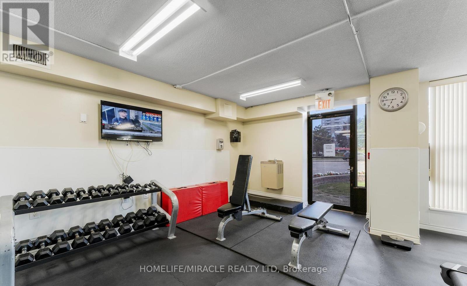 2605 - 18 Knightsbridge Road, Brampton, ON - Indoor Photo Showing Gym Room
