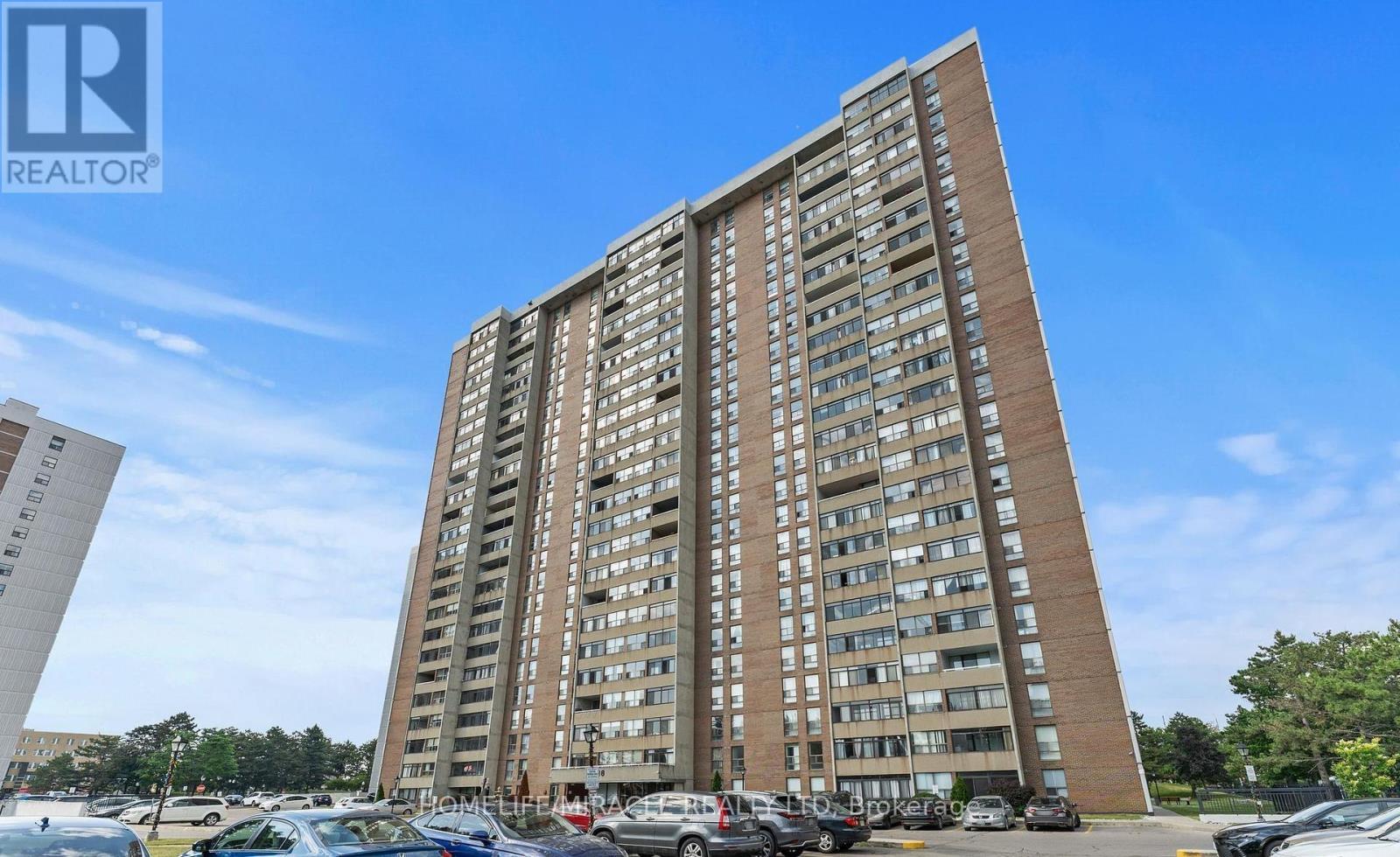 2605 - 18 Knightsbridge Road, Brampton, ON - Outdoor With Balcony With Facade