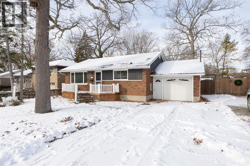 1282 Cathcart Boulevard, Sarnia, ON - Outdoor