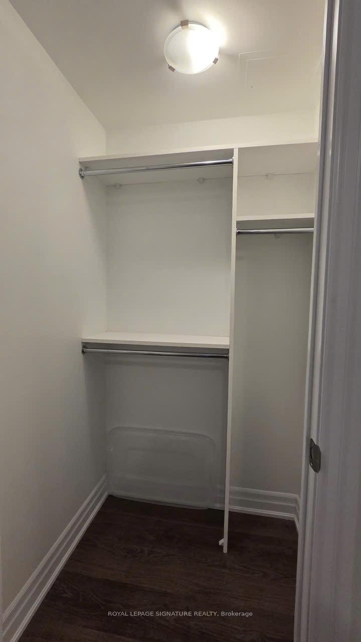 1209-9075 Jane Street, Vaughan, ON - Indoor With Storage
