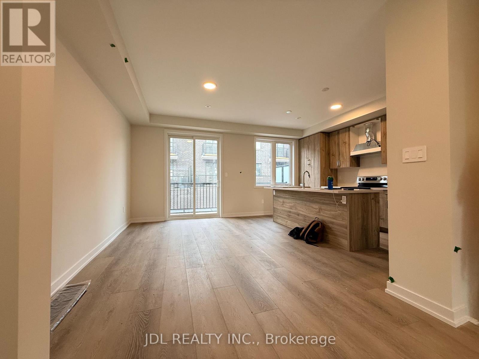 11 Agnes Lane, Richmond Hill, ON - Indoor Photo Showing Other Room