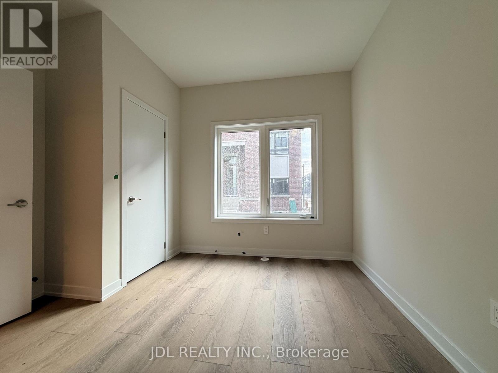 11 Agnes Lane, Richmond Hill, ON - Indoor Photo Showing Other Room