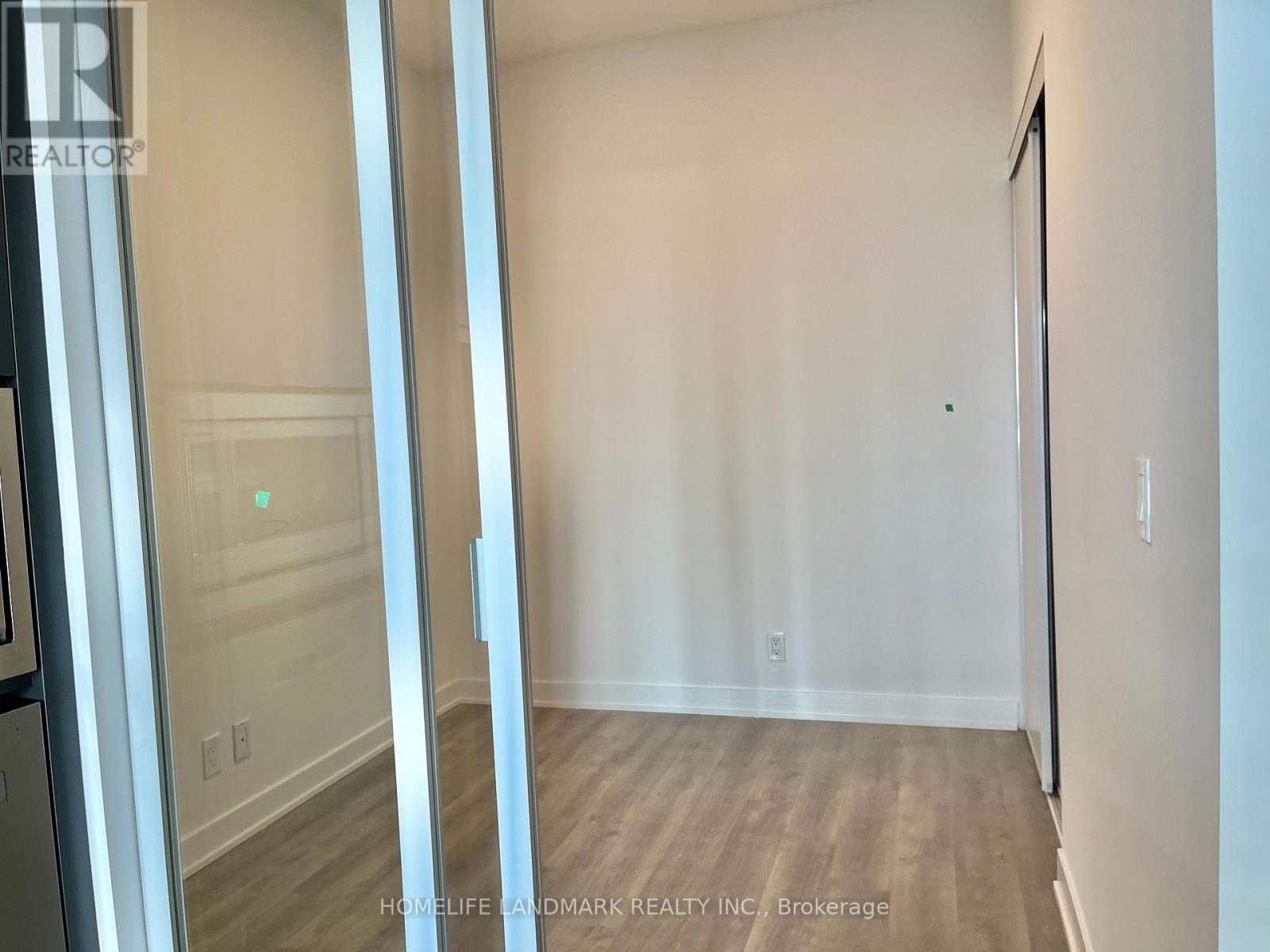 A1003 - 30 Upper Mall Way, Vaughan, ON - Indoor Photo Showing Other Room