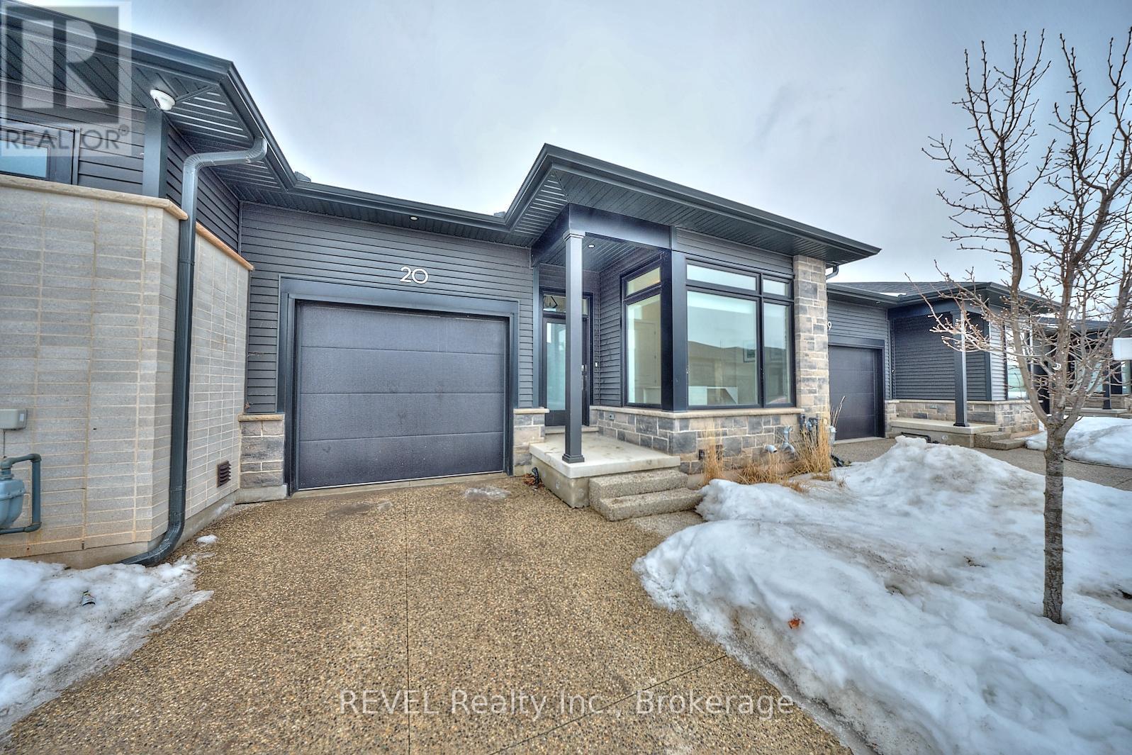 20 - 8974 Willoughby Drive, Niagara Falls (Chippawa), ON - Outdoor