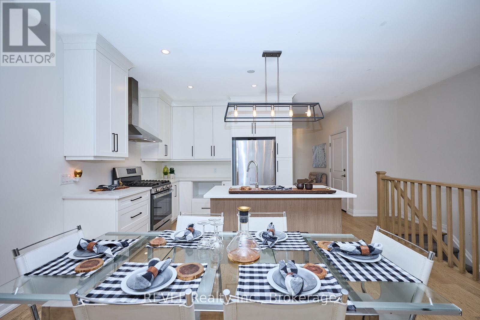 20 - 8974 Willoughby Drive, Niagara Falls (Chippawa), ON - Indoor Photo Showing Other Room