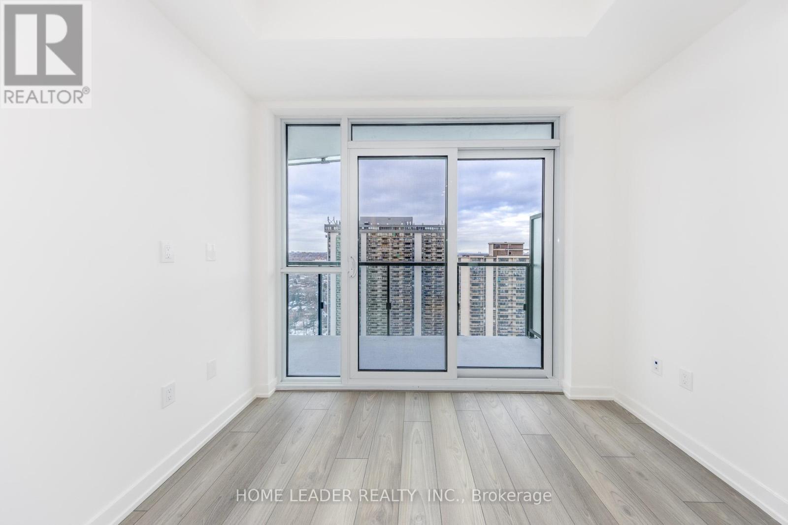 2114 - 120 Broadway Avenue, Toronto, ON - Indoor Photo Showing Other Room