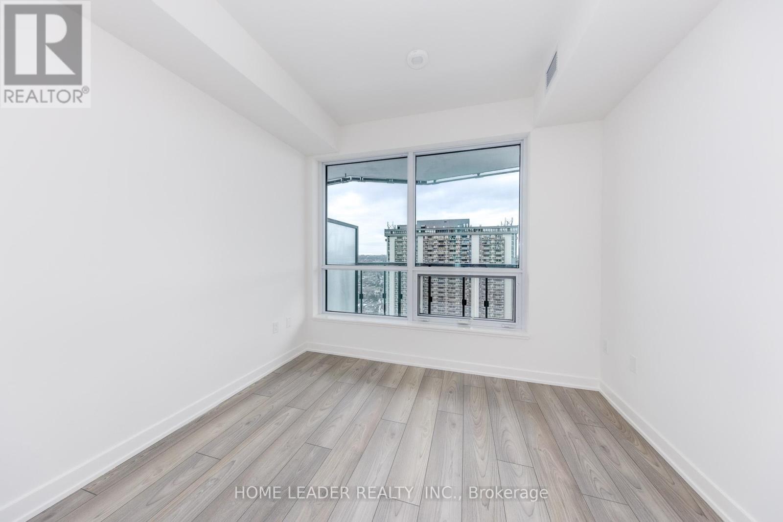 2114 - 120 Broadway Avenue, Toronto, ON - Indoor Photo Showing Other Room