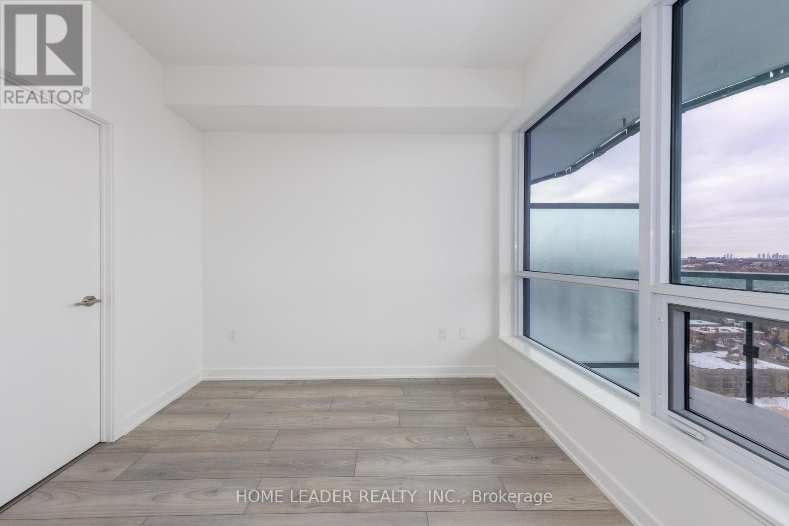 2114 - 120 Broadway Avenue, Toronto, ON - Indoor Photo Showing Other Room