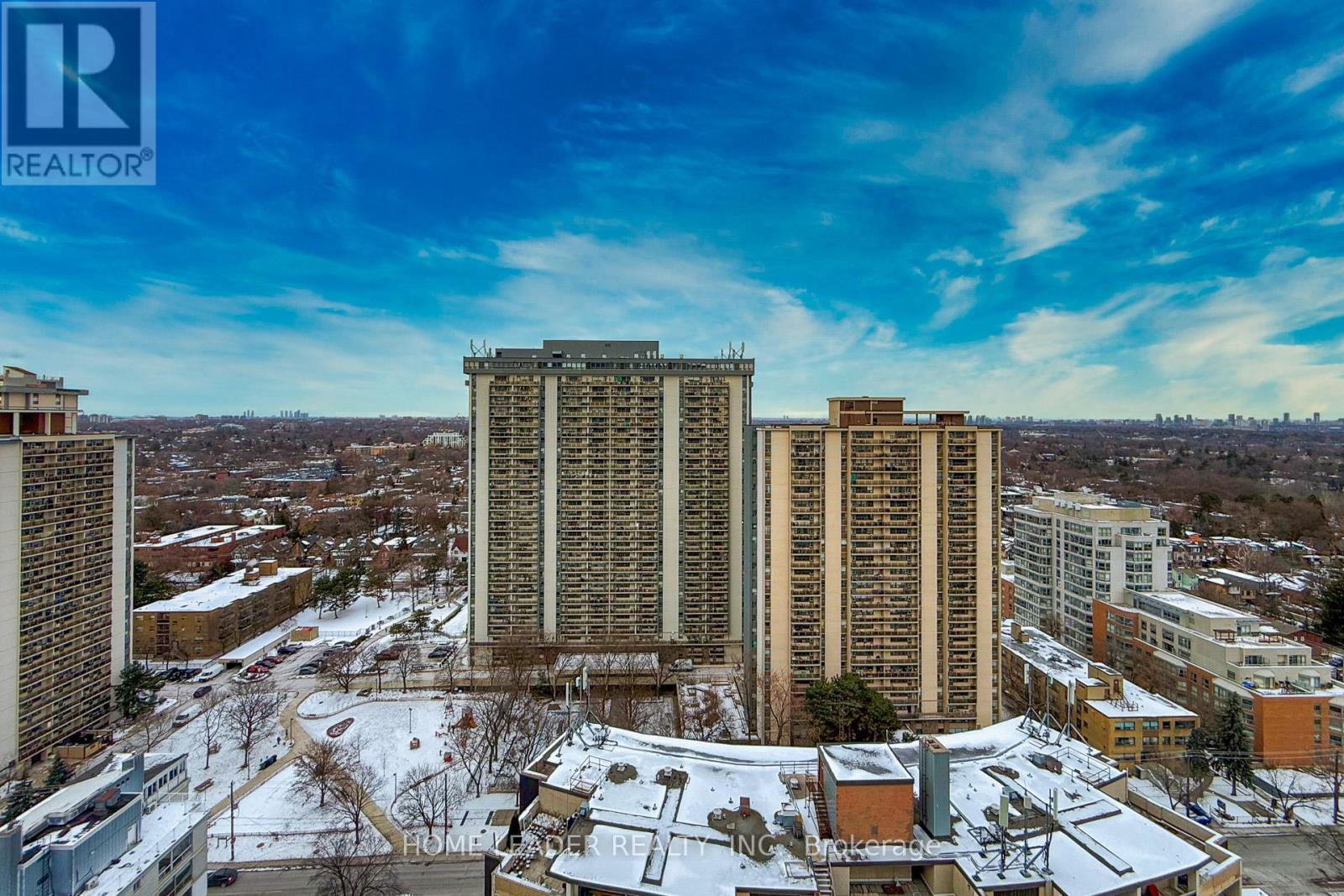 2114 - 120 Broadway Avenue, Toronto, ON - Outdoor