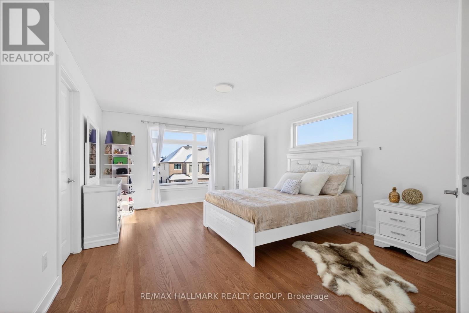 307 Ibanez Walk, Ottawa, ON - Indoor Photo Showing Bedroom