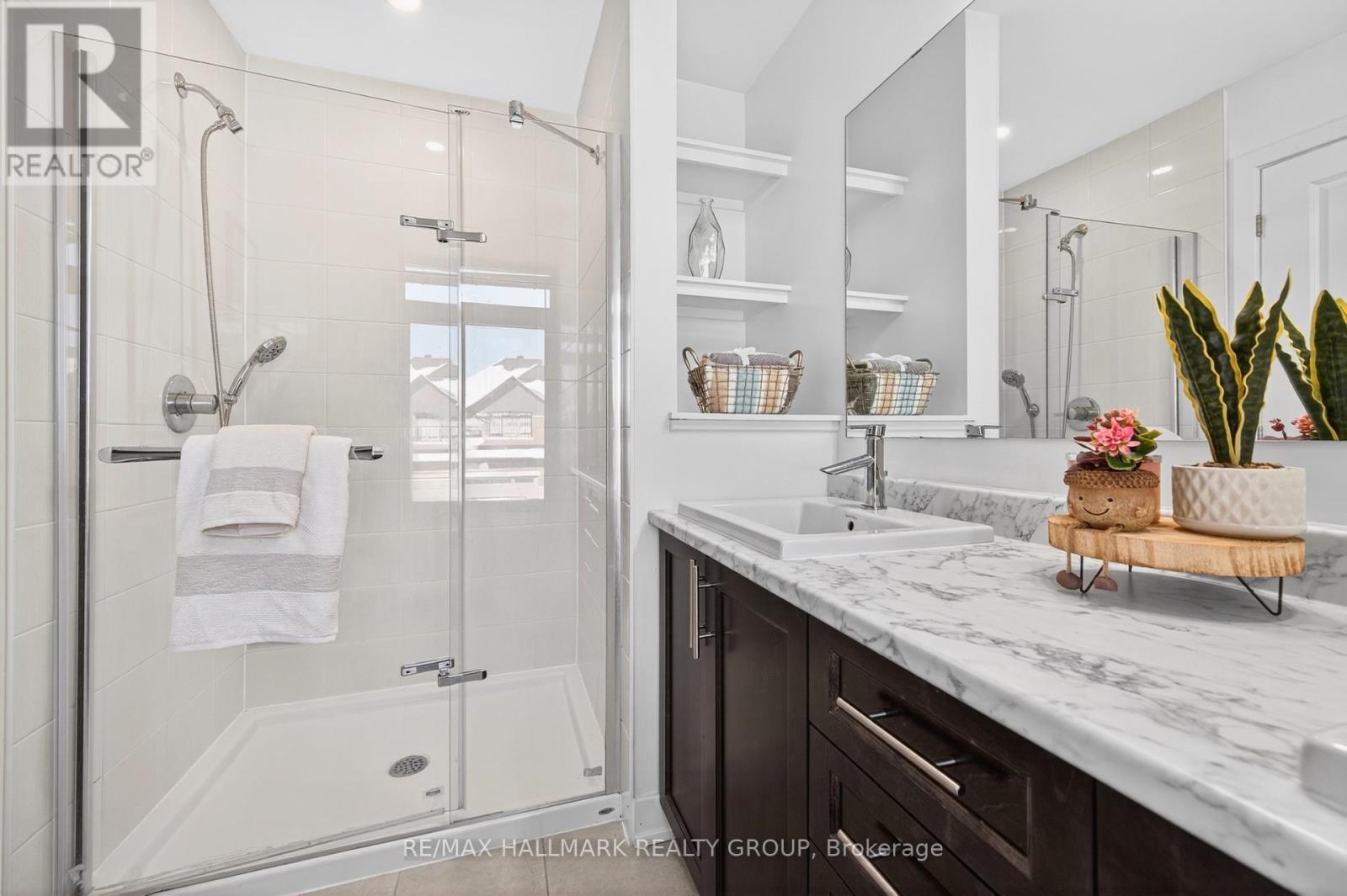 307 Ibanez Walk, Ottawa, ON - Indoor Photo Showing Bathroom