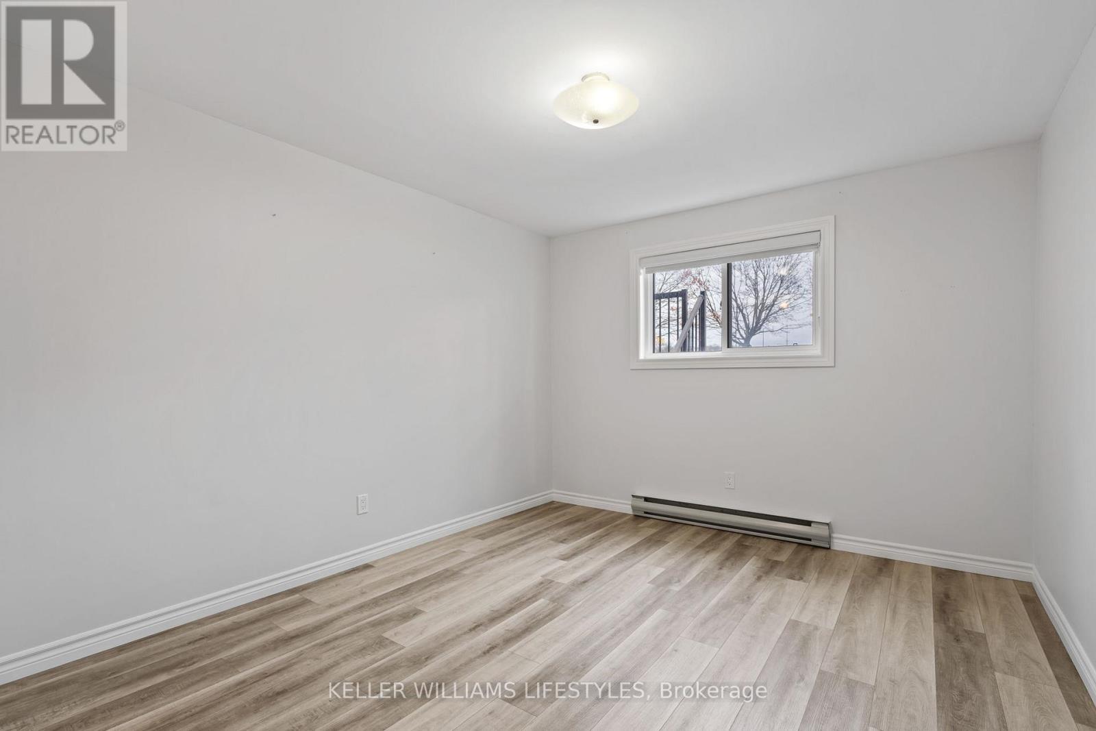 105 - 15 Jacksway Crescent, London North (North G), ON - Indoor Photo Showing Other Room