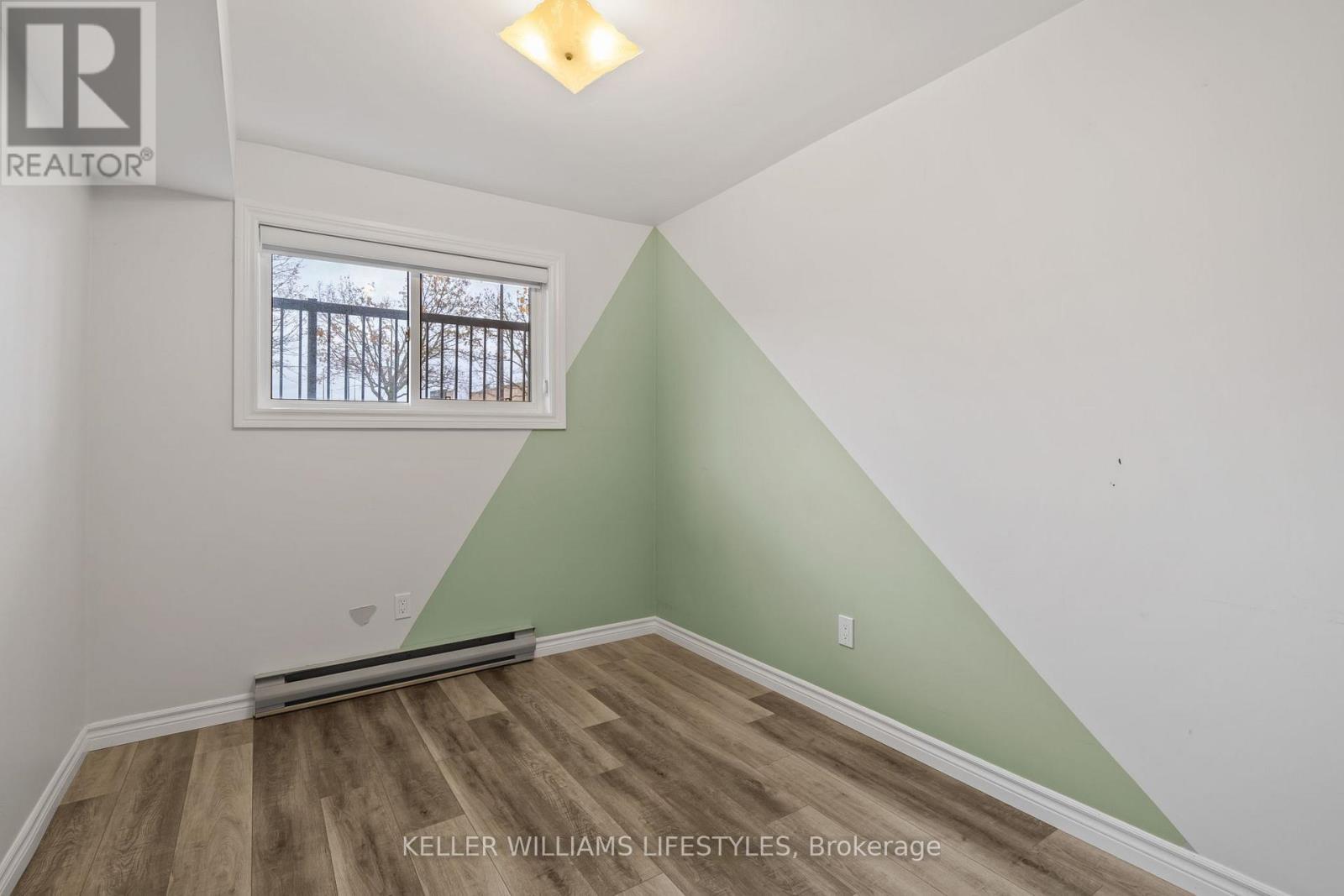 105 - 15 Jacksway Crescent, London North (North G), ON - Indoor Photo Showing Other Room