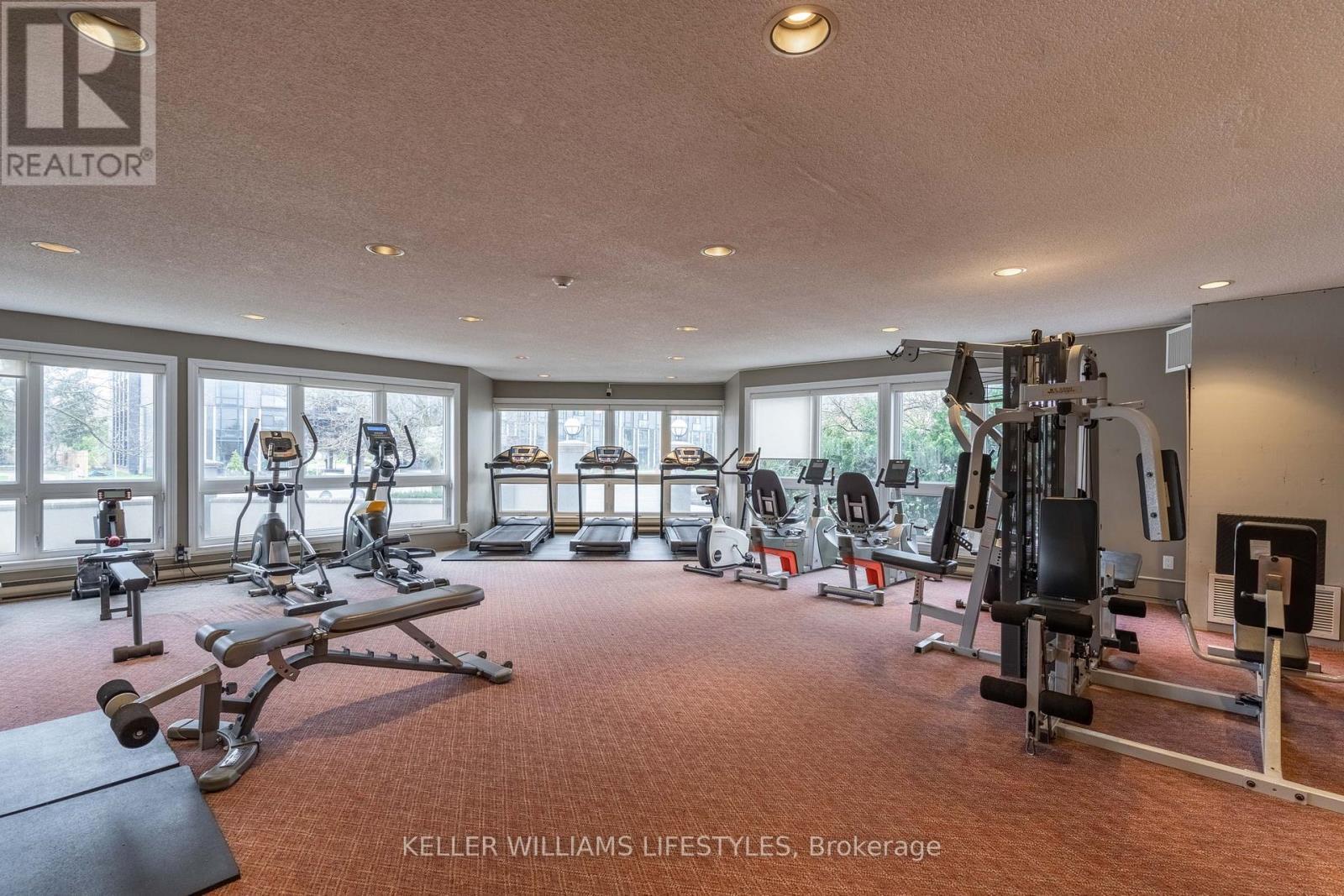 105 - 15 Jacksway Crescent, London North (North G), ON - Indoor Photo Showing Gym Room