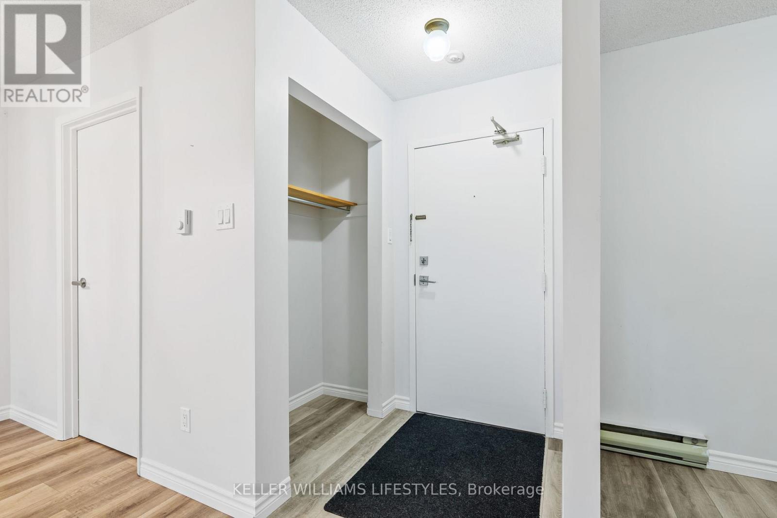 105 - 15 Jacksway Crescent, London North (North G), ON - Indoor Photo Showing Other Room