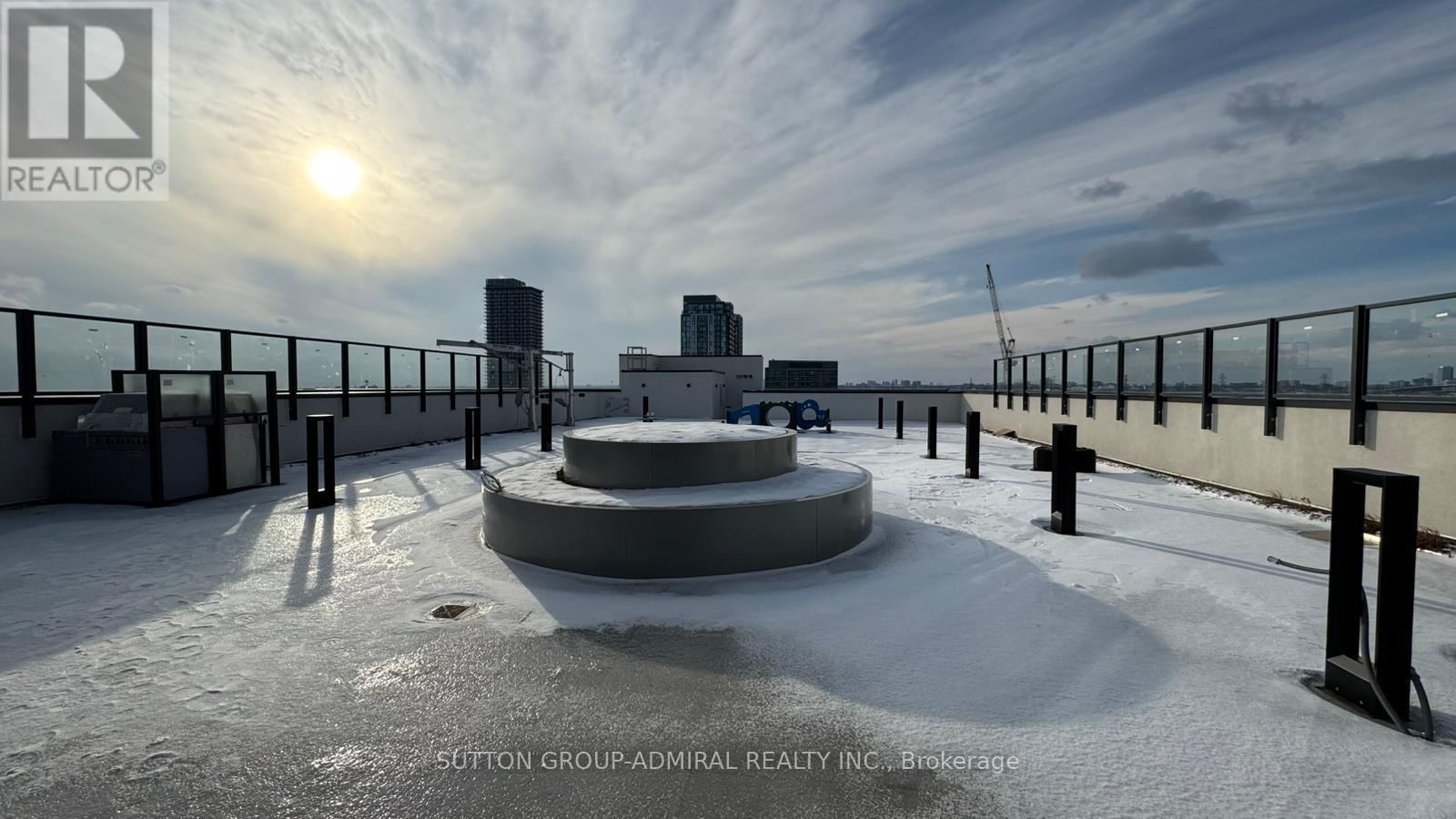 726 - 1037 Queensway, Toronto, ON -