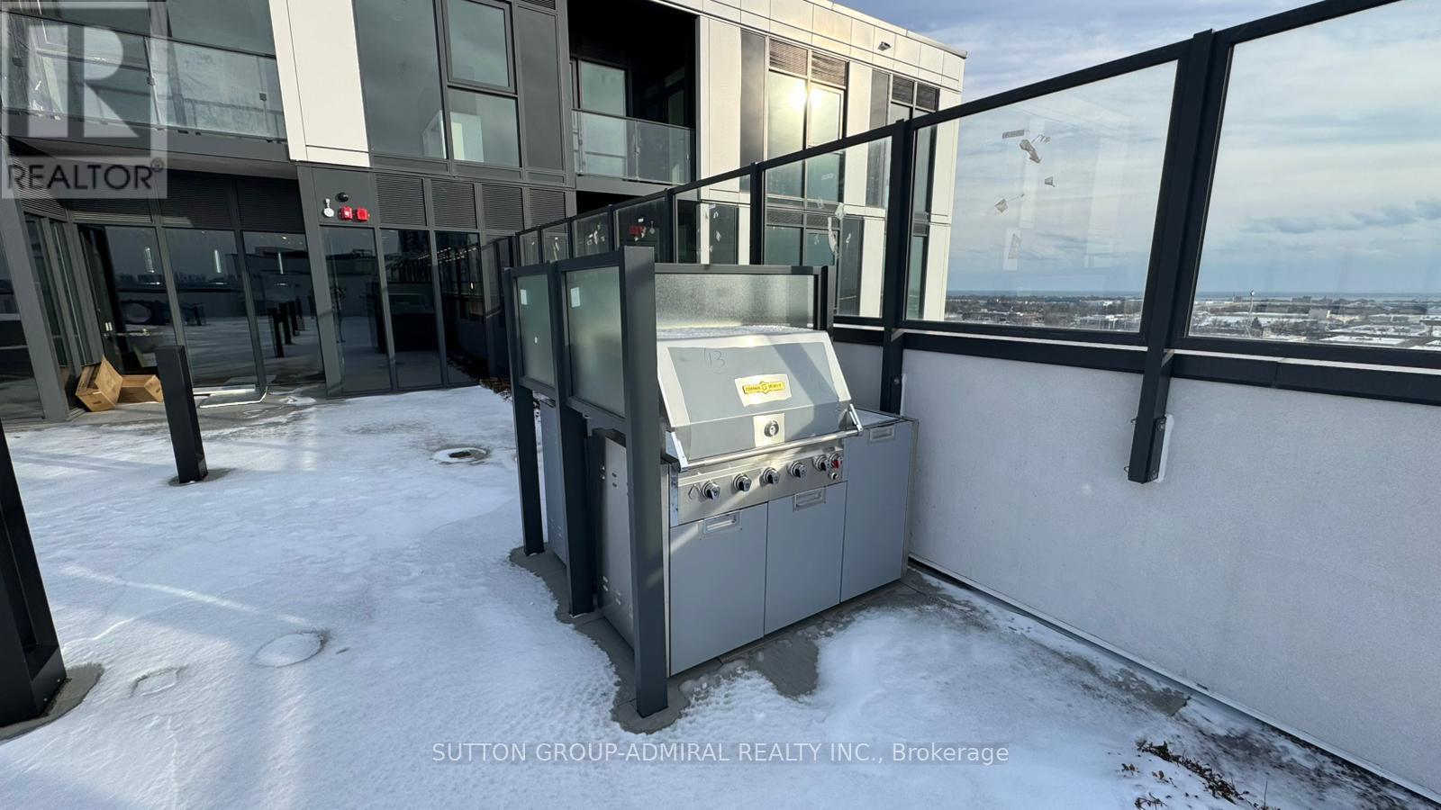 726 - 1037 Queensway, Toronto, ON -