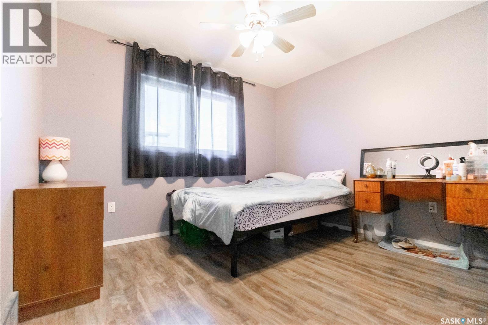 143 6Th Street, Pilot Butte, SK - Indoor Photo Showing Bedroom