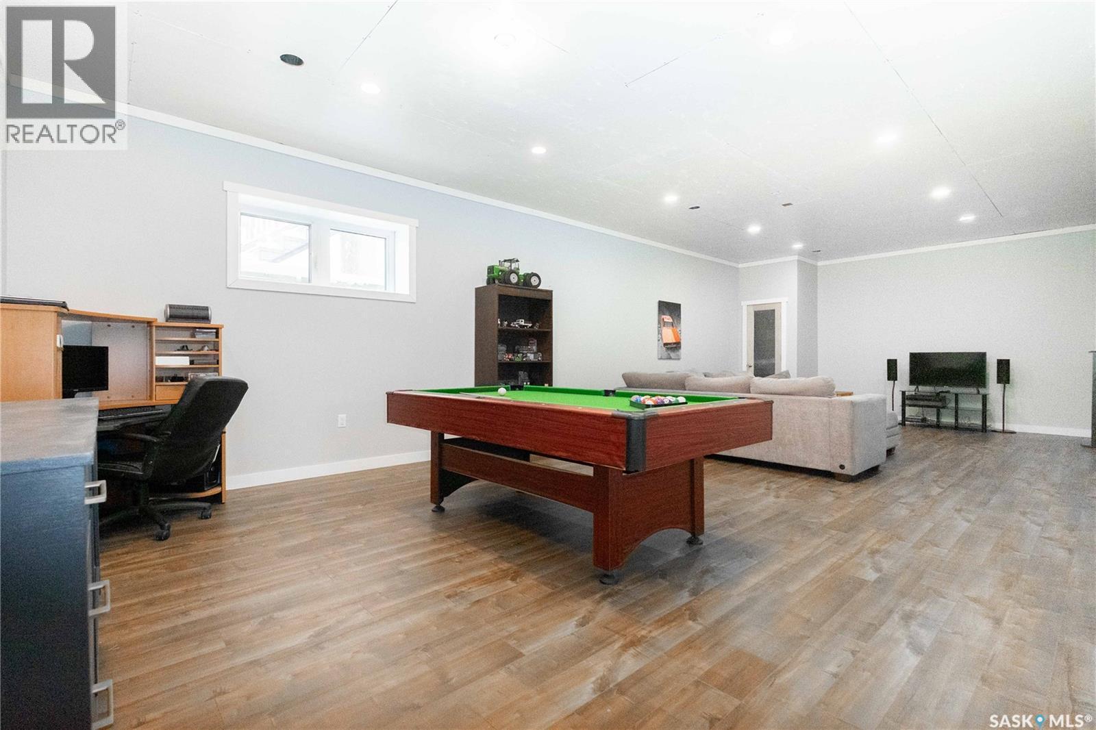 143 6Th Street, Pilot Butte, SK - Indoor Photo Showing Other Room